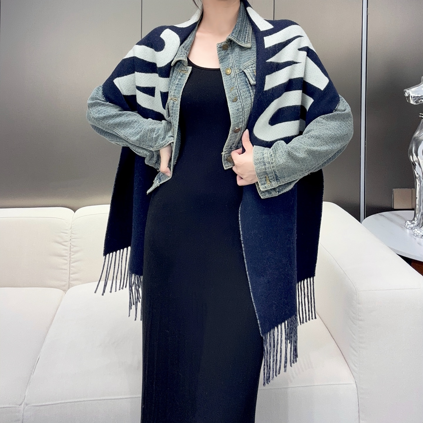 ✨Jacquemus 双面围巾❗今年真的被疯狂种草 今年冬天就非宠这条 好看的要疯掉了，太有型太有魅力了