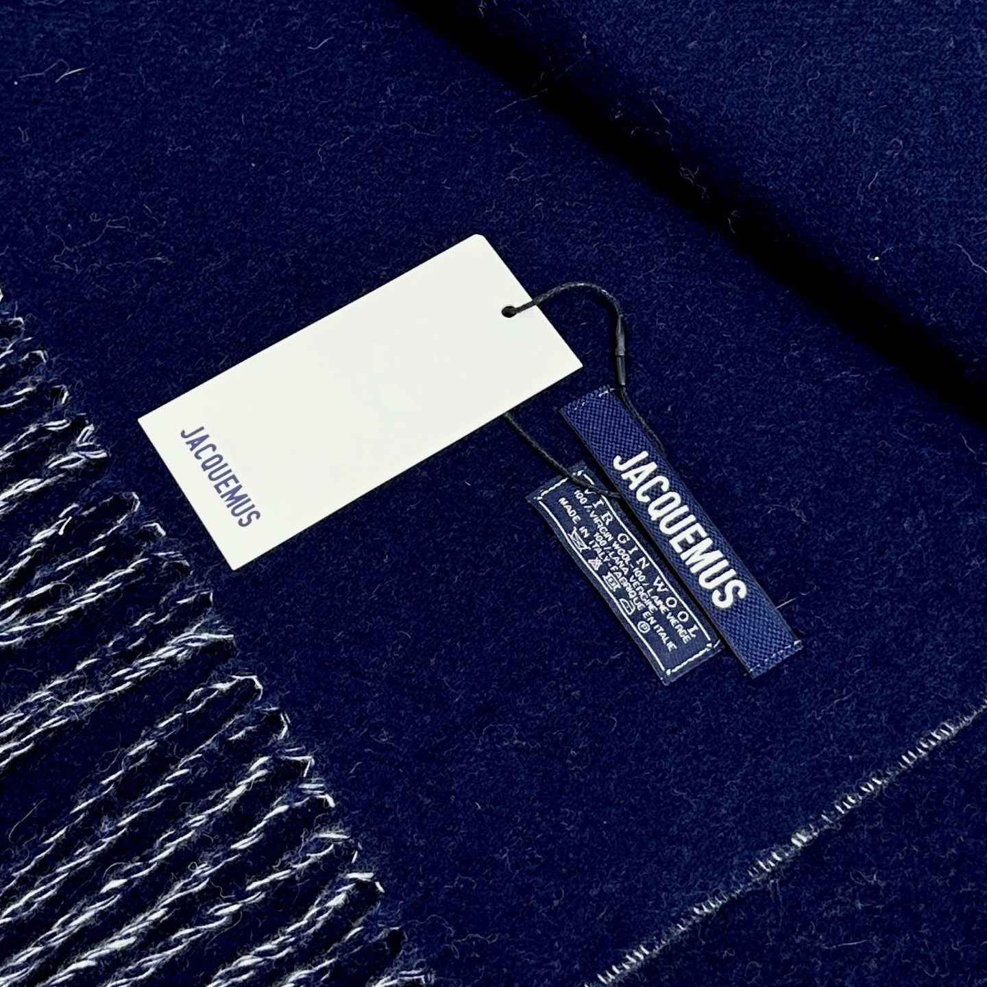 ✨Jacquemus 双面围巾❗今年真的被疯狂种草 今年冬天就非宠这条 好看的要疯掉了，太有型太有魅力了