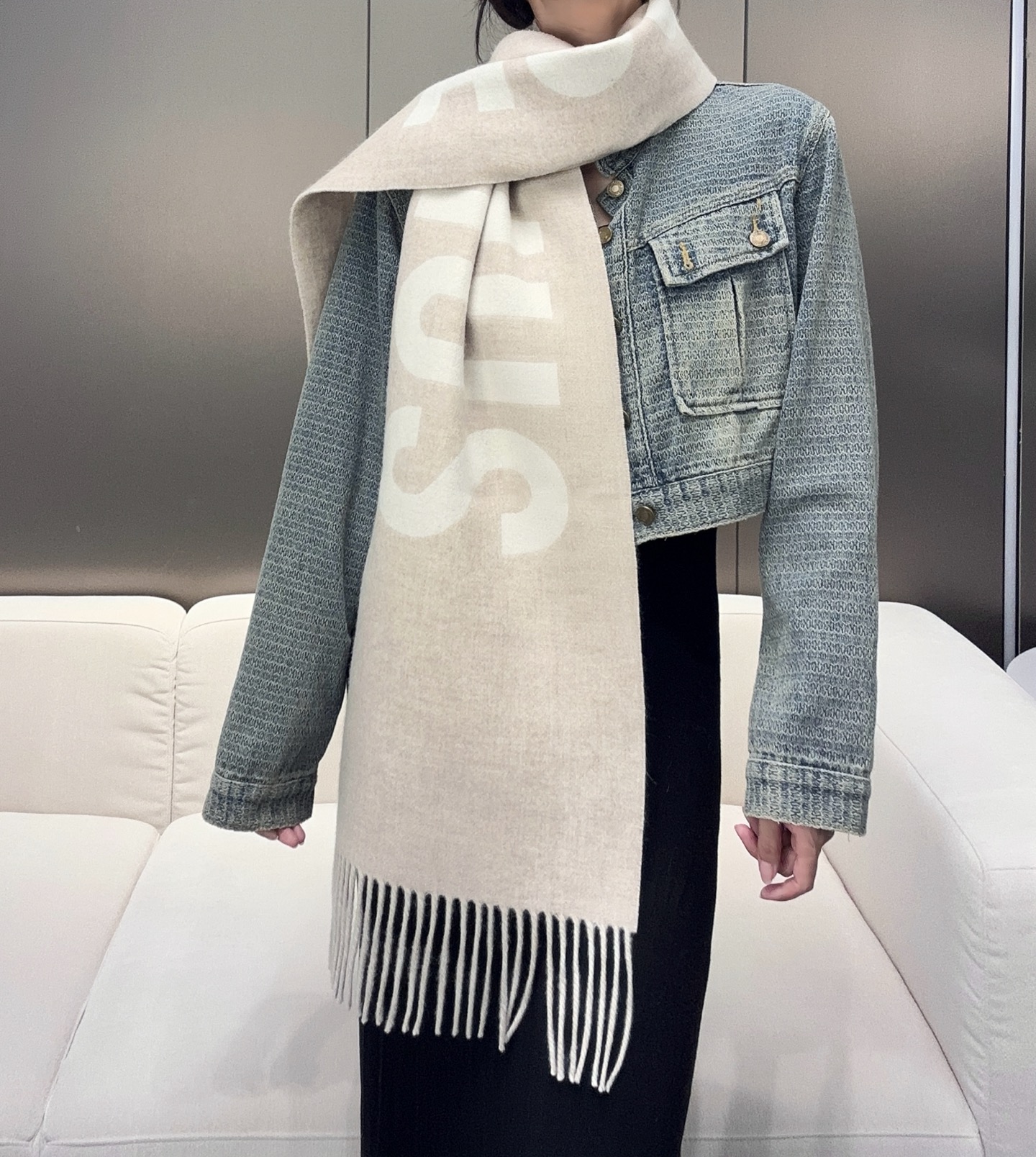 ✨Jacquemus 双面围巾❗今年真的被疯狂种草 今年冬天就非宠这条 好看的要疯掉了，太有型太有魅力了