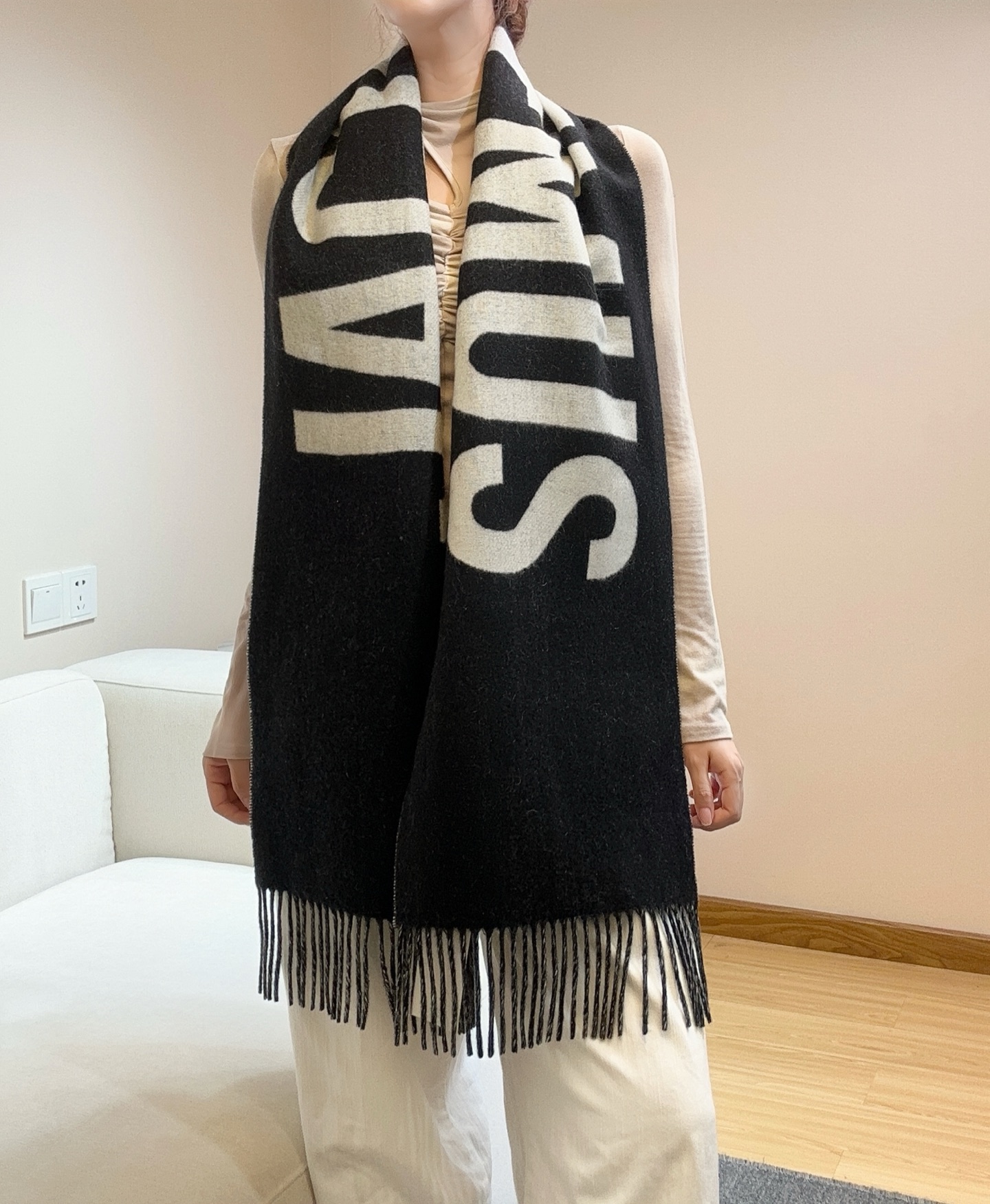 ✨Jacquemus 双面围巾❗今年真的被疯狂种草 今年冬天就非宠这条 好看的要疯掉了，太有型太有魅力了