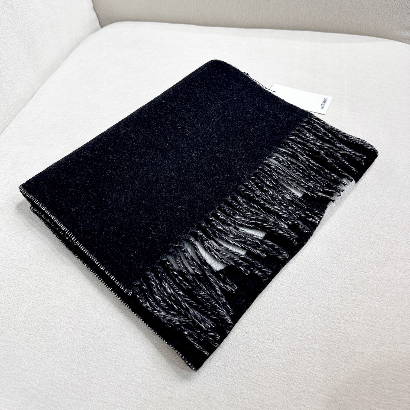 ✨Jacquemus 双面围巾❗今年真的被疯狂种草 今年冬天就非宠这条 好看的要疯掉了，太有型太有魅力了