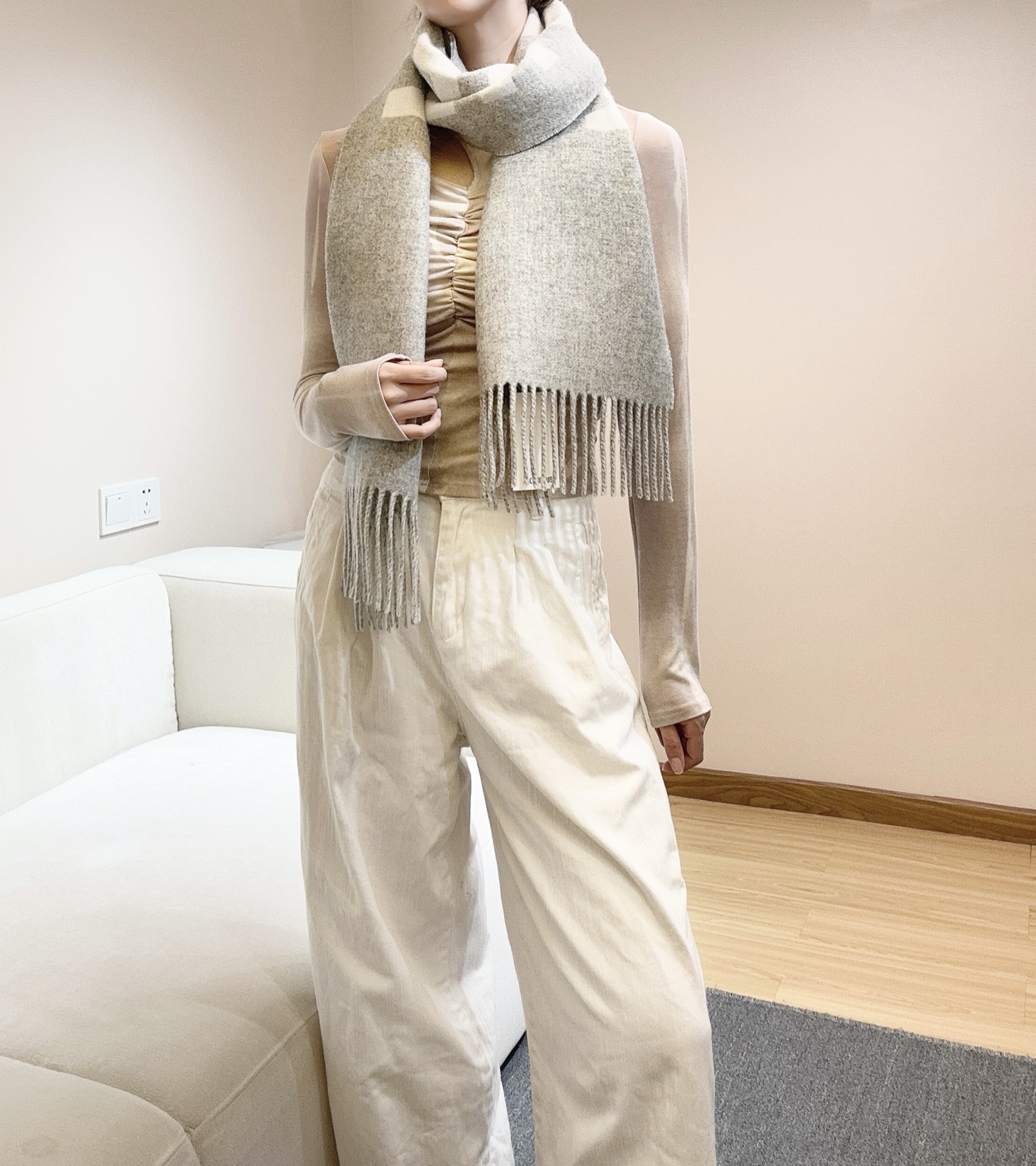 ✨Jacquemus 双面围巾❗今年真的被疯狂种草 今年冬天就非宠这条 好看的要疯掉了，太有型太有魅力了