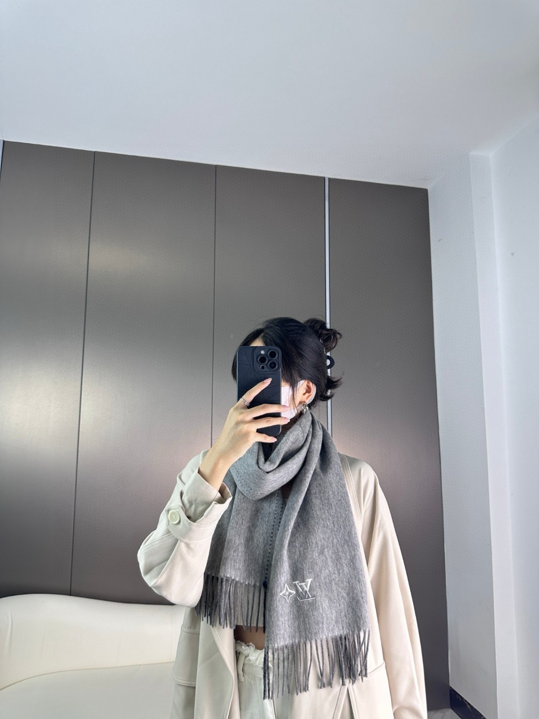 怒赞自留，难得的高端女款‼️家属福利‼️LV非常正的男女围巾~面料大爱，非常柔软细腻舒服，‼️大气简约，