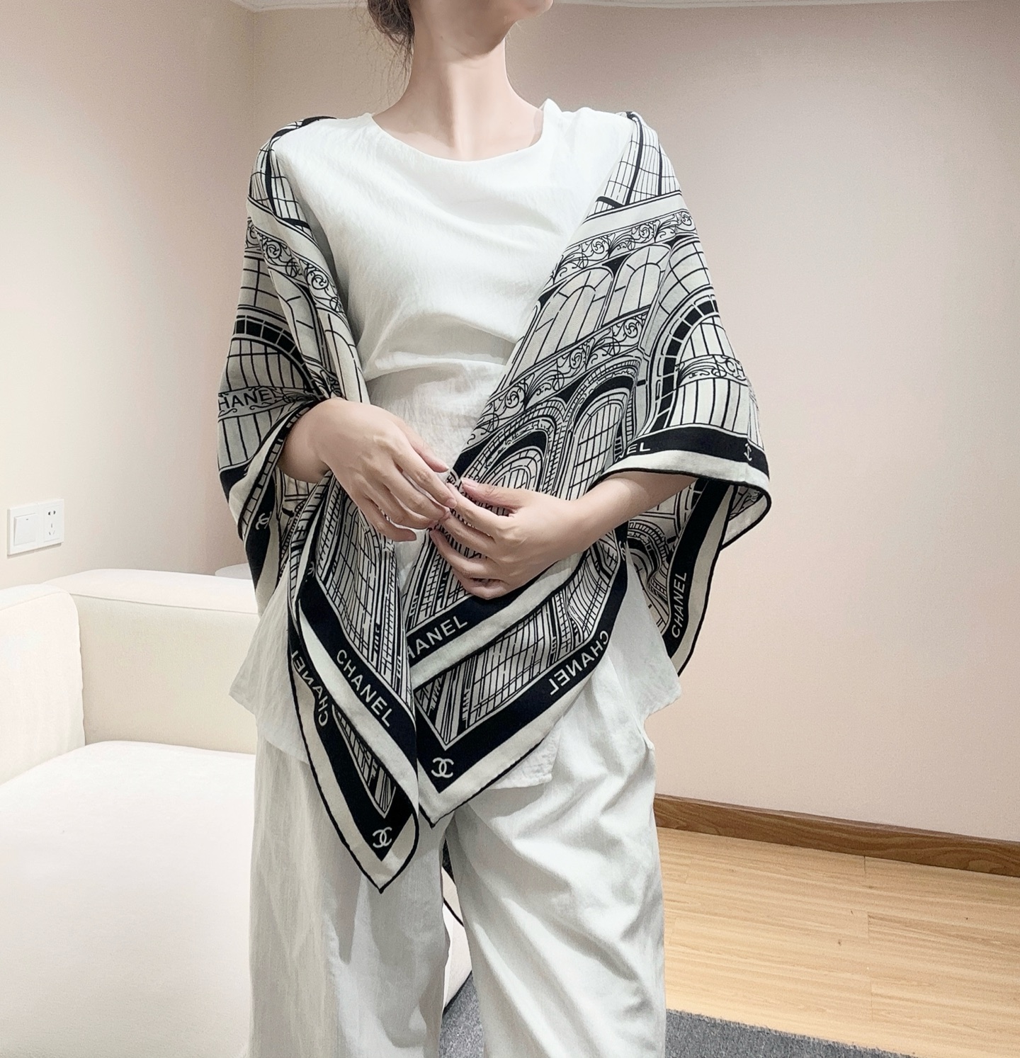 💟2025年秋冬新款💖💖💃🏻💃🏻香奈儿 丝羊绒方巾‼️抢‼️VIP推荐 ‼️👍下手一定要快【高端 大爱 