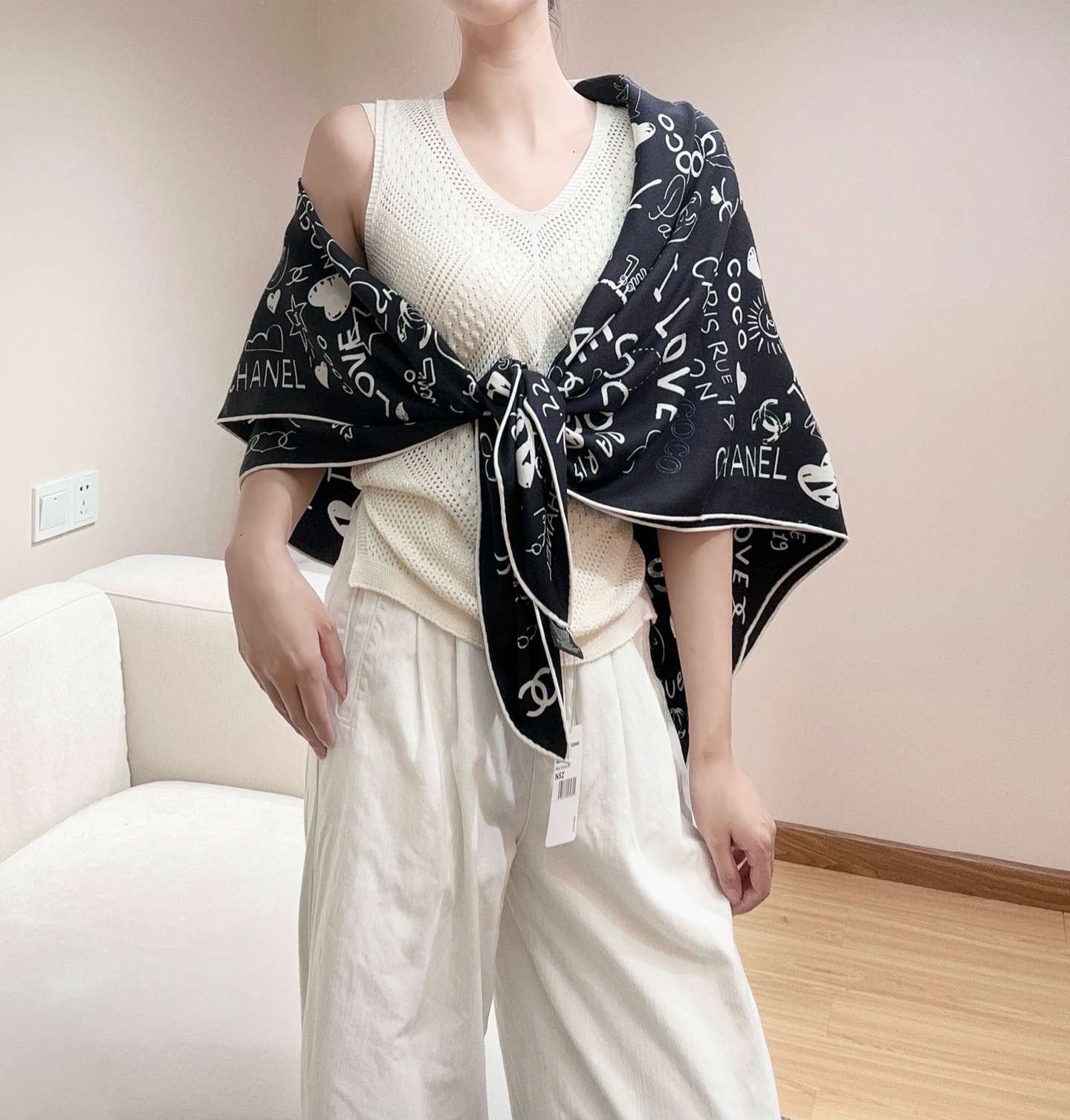 ✨✨【▪️ 优雅型格！这份魅力绝对是艺术大师级才能创作的一线水准❗️】太佩服Chanel这位设计师了，出