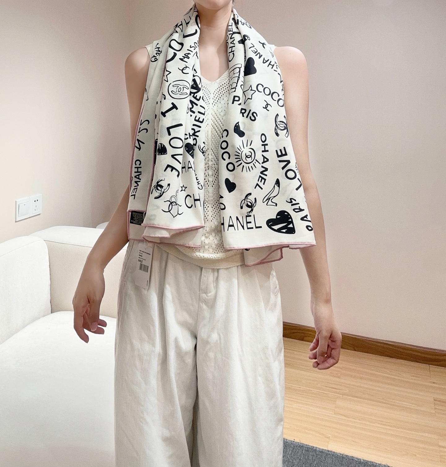 ✨✨【▪️ 优雅型格！这份魅力绝对是艺术大师级才能创作的一线水准❗️】太佩服Chanel这位设计师了，出