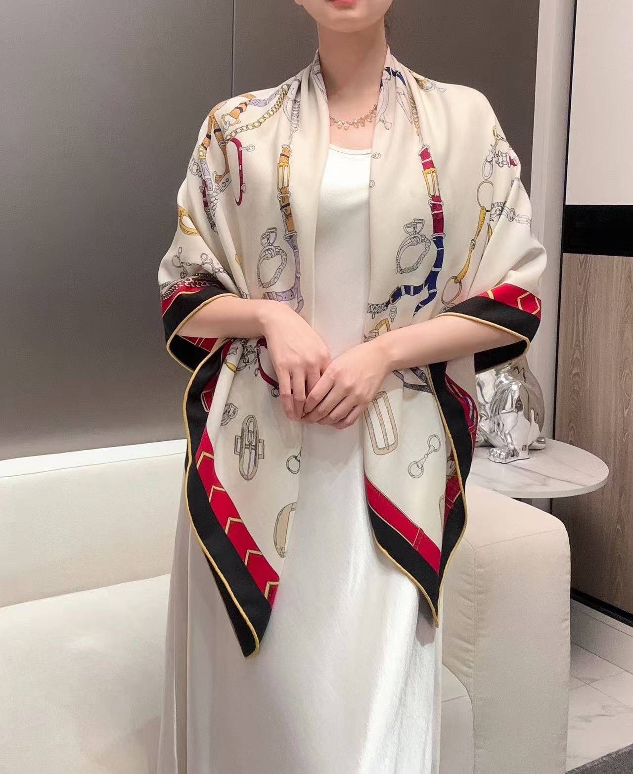 2025年专柜同步 最新款Hermes【双面同色】【跃动的马儿 140】‼️顶级丝羊绒工艺超值‼️爱马仕