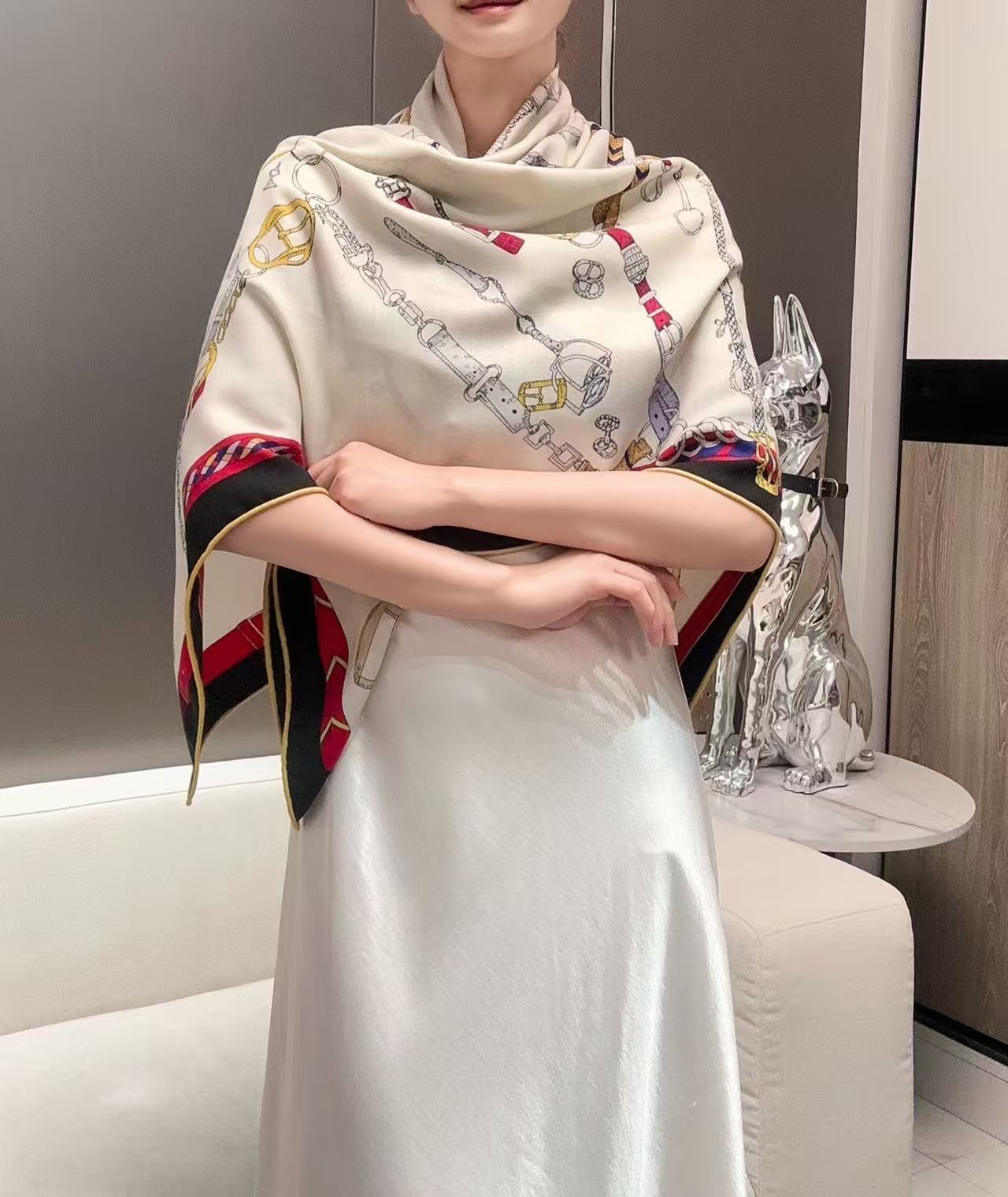 2025年专柜同步 最新款Hermes【双面同色】【跃动的马儿 140】‼️顶级丝羊绒工艺超值‼️爱马仕