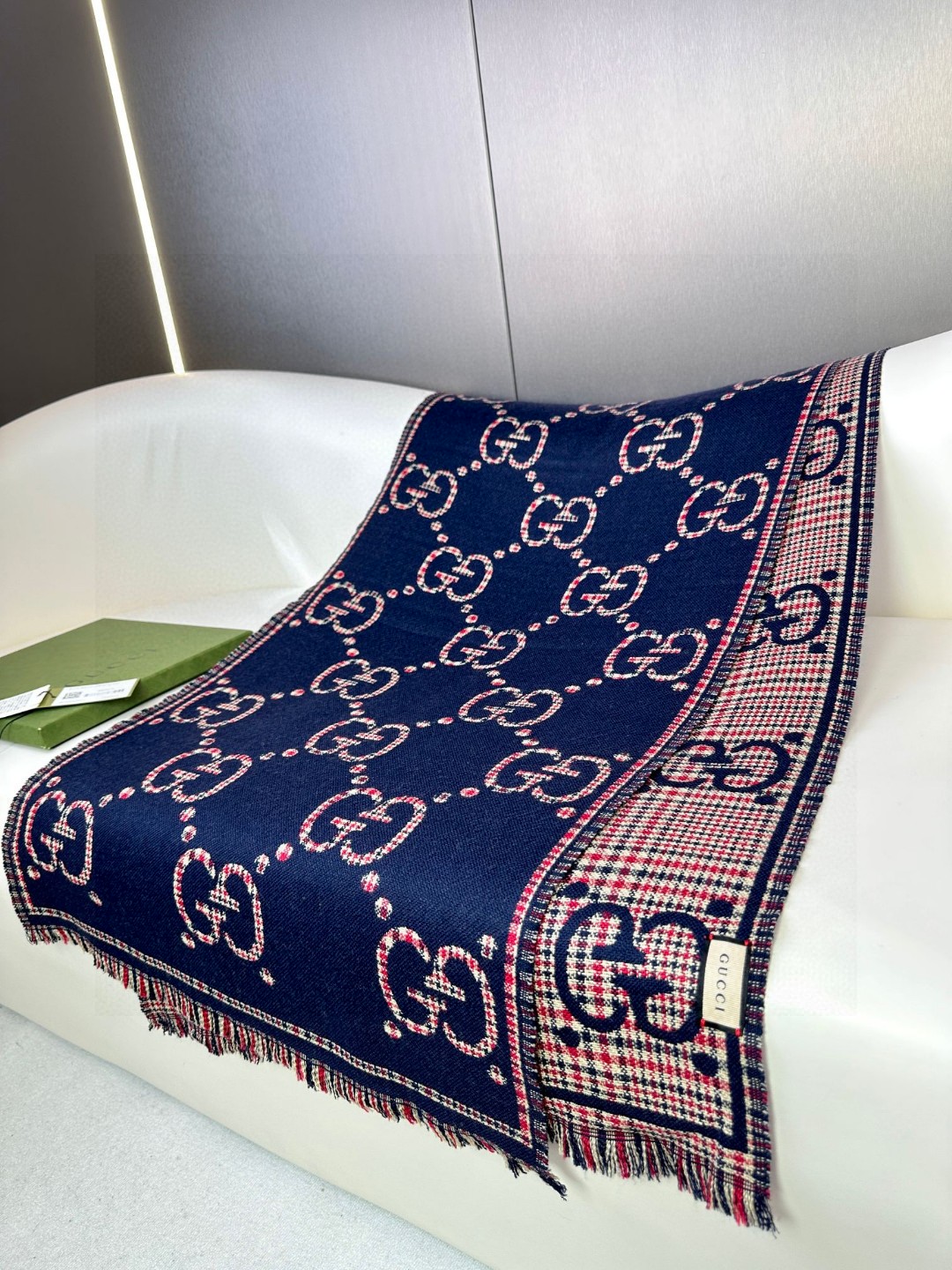 高版本！GG图案中的经典王‼️渠道原单正品♥️ 稀有的原标齐全！官网同款货号，配有流苏饰边的精致双面提花