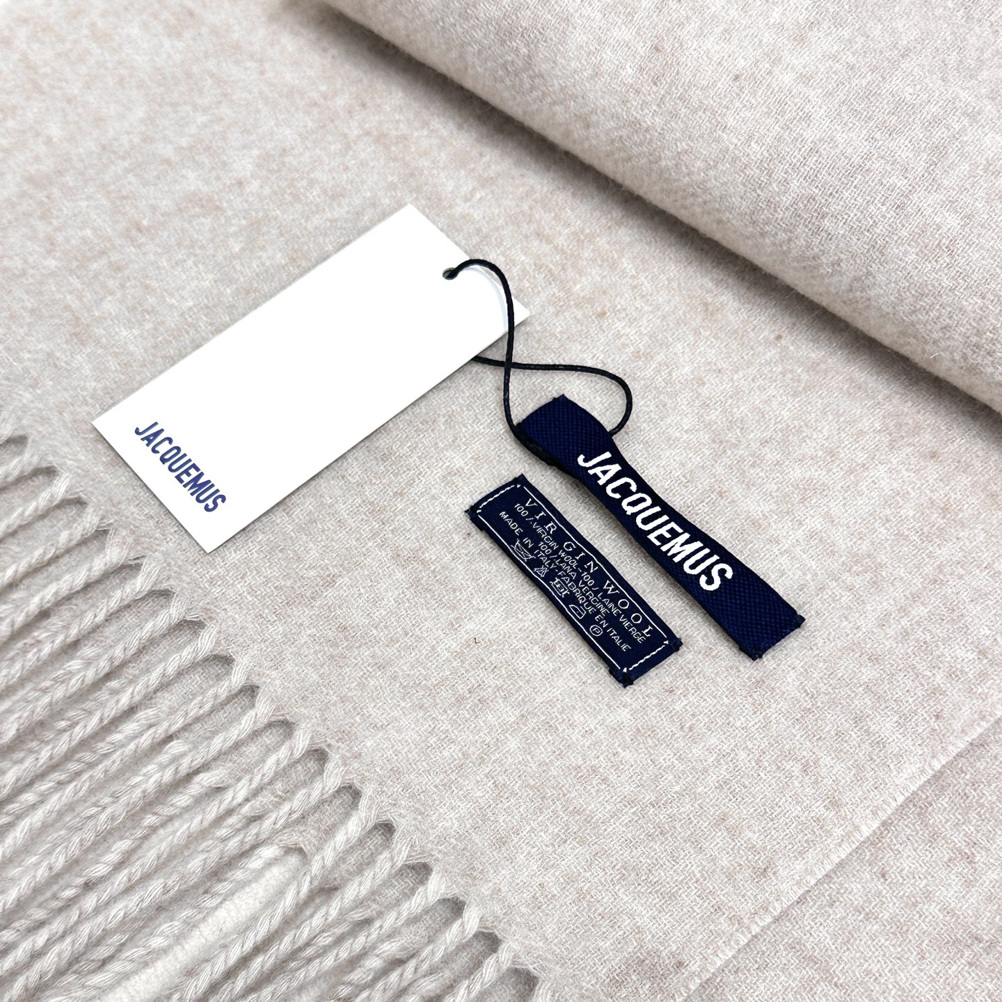 ✨Jacquemus 双面围巾❗今年真的被疯狂种草 今年冬天就非宠这条 好看的要疯掉了，太有型太有魅力了