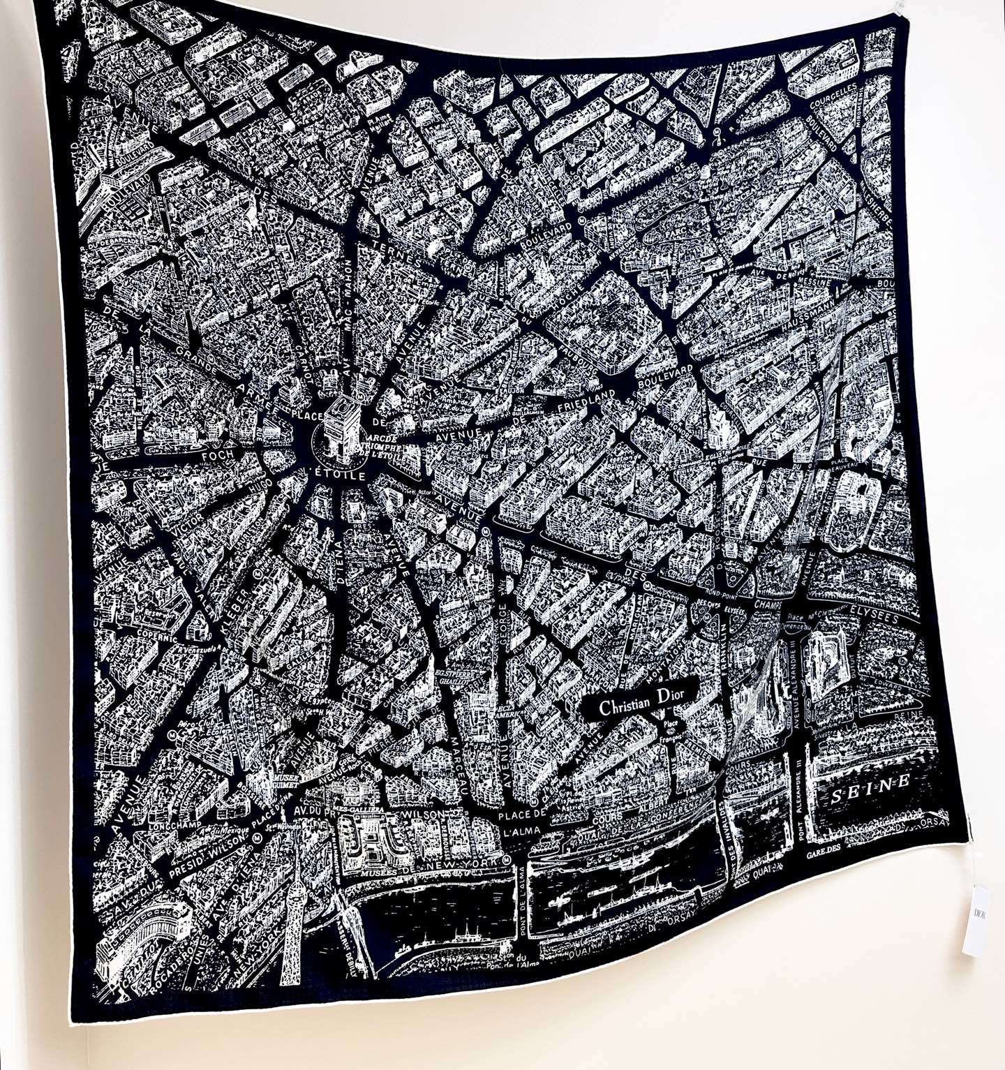 💃🏻💃🏻迪奥【巴黎地图140】羊绒方巾‼️抢‼️VIP推荐 ‼️👍下手一定要快【高端 大爱 ‼️纯羊绒