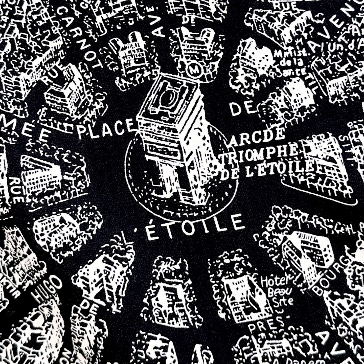 💃🏻💃🏻迪奥【巴黎地图140】羊绒方巾‼️抢‼️VIP推荐 ‼️👍下手一定要快【高端 大爱 ‼️纯羊绒