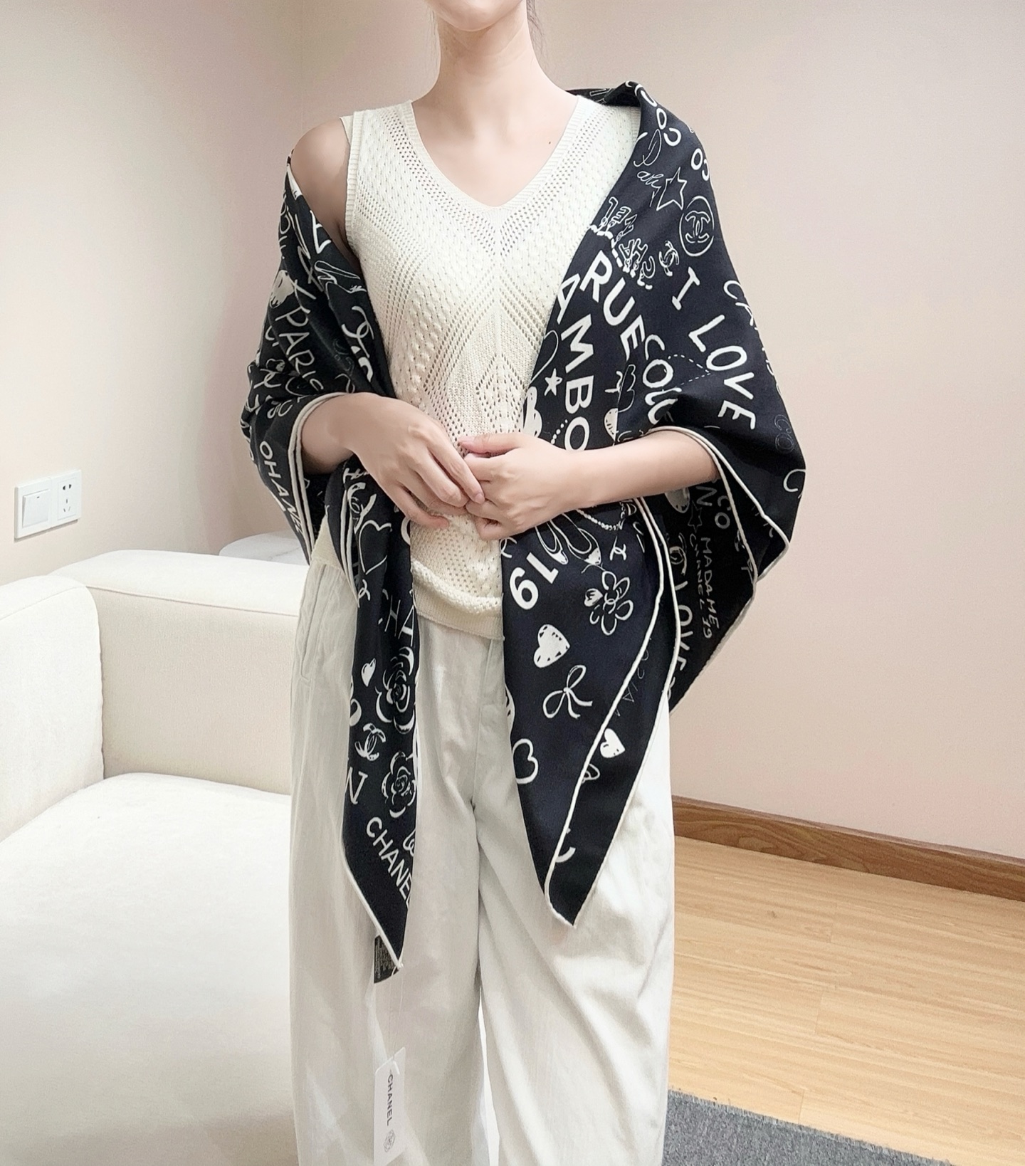 ✨✨【▪️ 优雅型格！这份魅力绝对是艺术大师级才能创作的一线水准❗️】太佩服Chanel这位设计师了，出