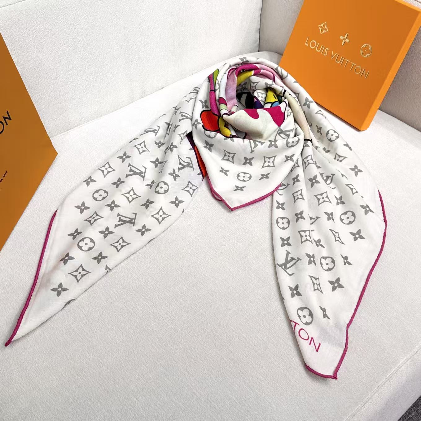 LV x TM SUPERFLAT方巾【顶级丝绒双面同色方巾】LV x TM Monogram SuPe