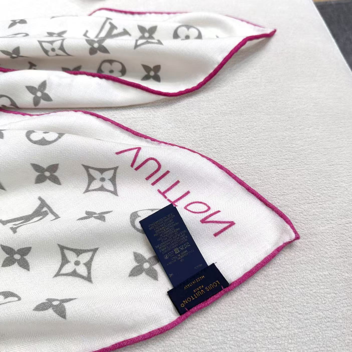 LV x TM SUPERFLAT方巾【顶级丝绒双面同色方巾】LV x TM Monogram SuPe