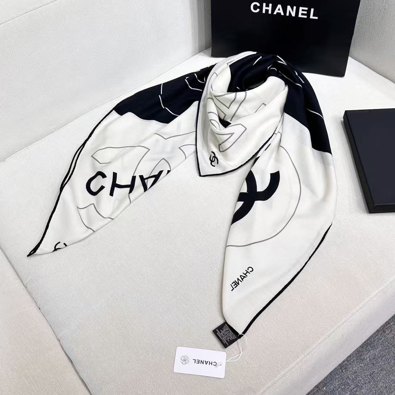 💟新品上新🌈Chanel 25年秋冬新品丝绒 Chanel 25s秋【140顶级丝毛双面同色披肩 秋冬披