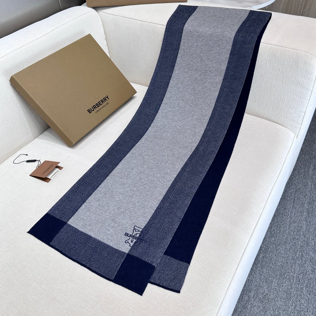 Burberry爆款上新 高端男士围巾👍【TB羊绒格纹】独家牛货🐂 奢华尽在尺寸之间，高端品质‼️具有超