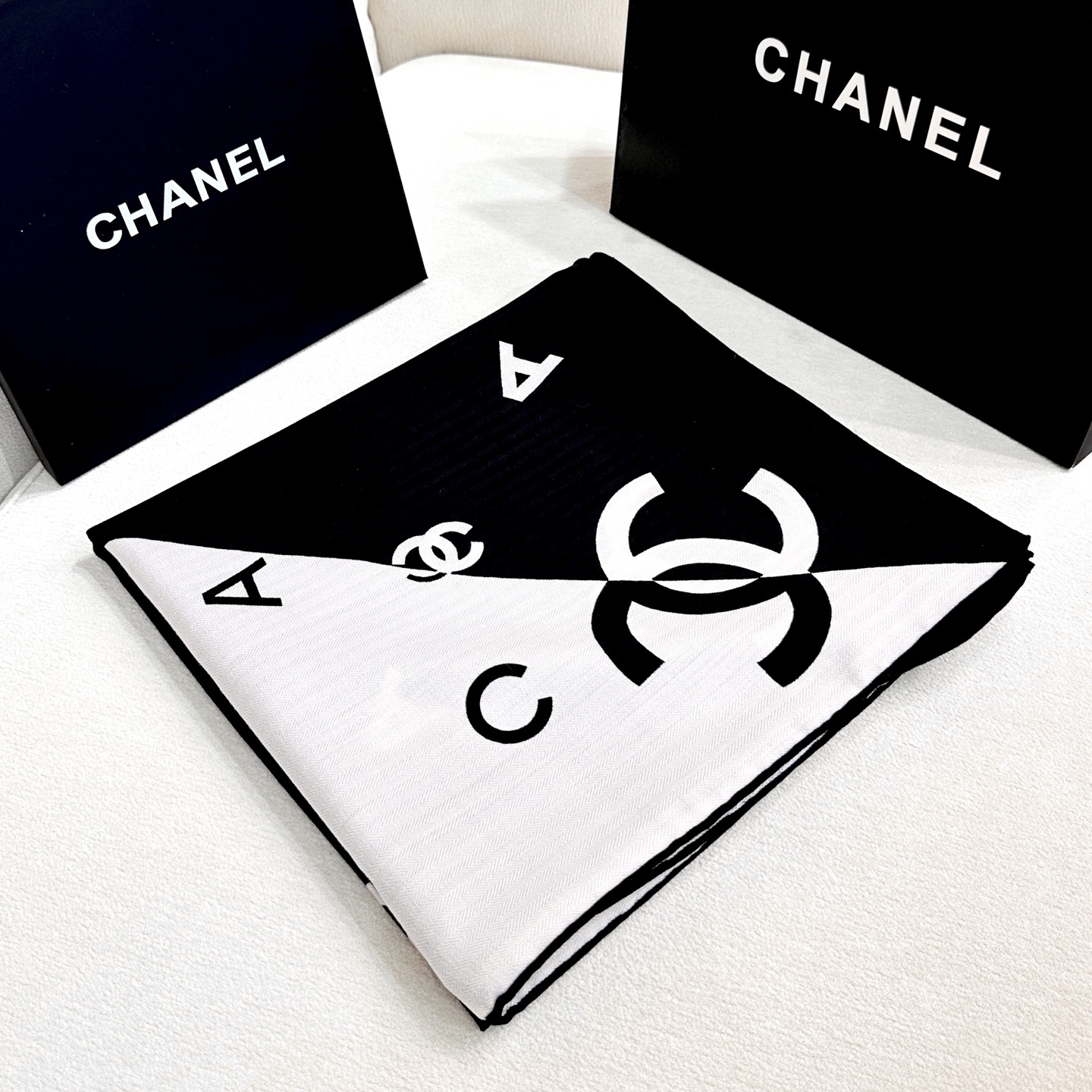 💟新品上新🌈Chanel 25年秋冬新品丝绒 Chanel 25s秋【140顶级丝毛双面同色披肩】 秋冬