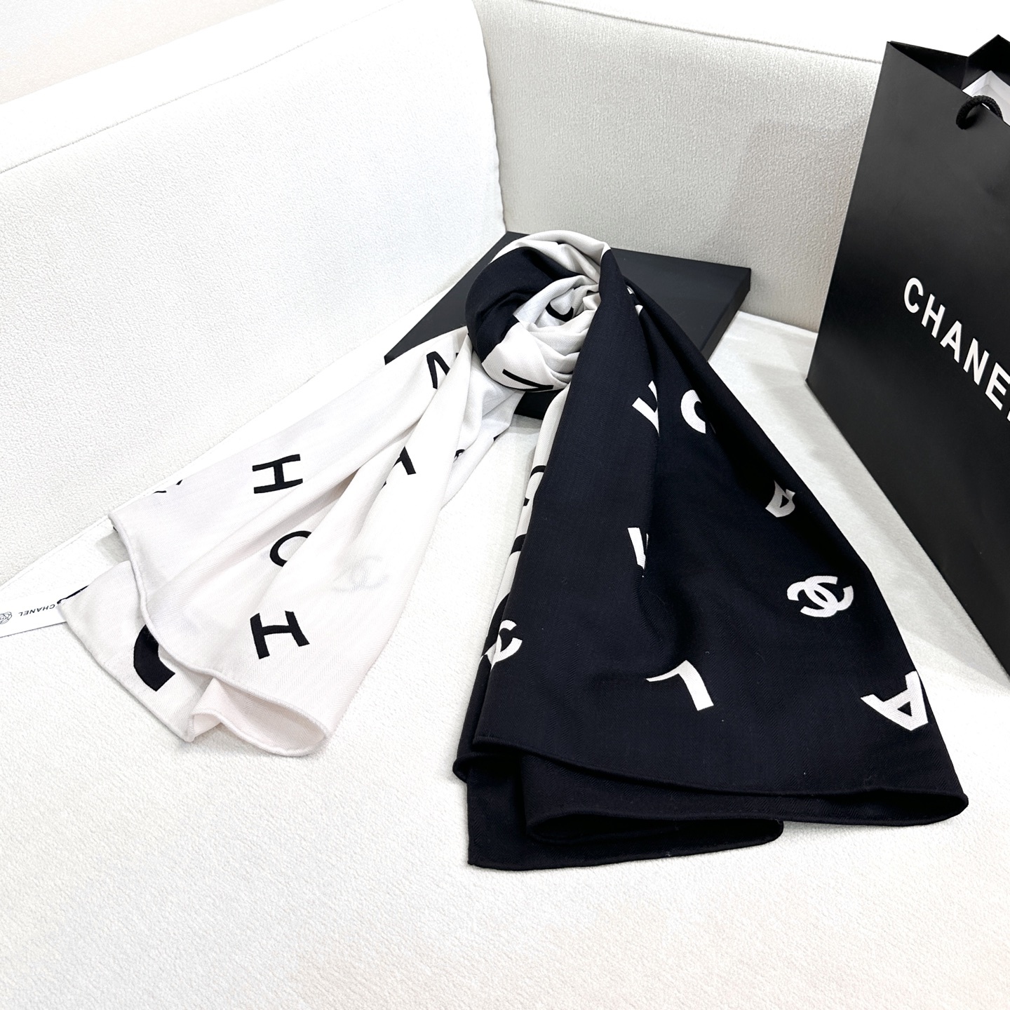 💟新品上新🌈Chanel 25年秋冬新品丝绒 Chanel 25s秋【140顶级丝毛双面同色披肩】 秋冬