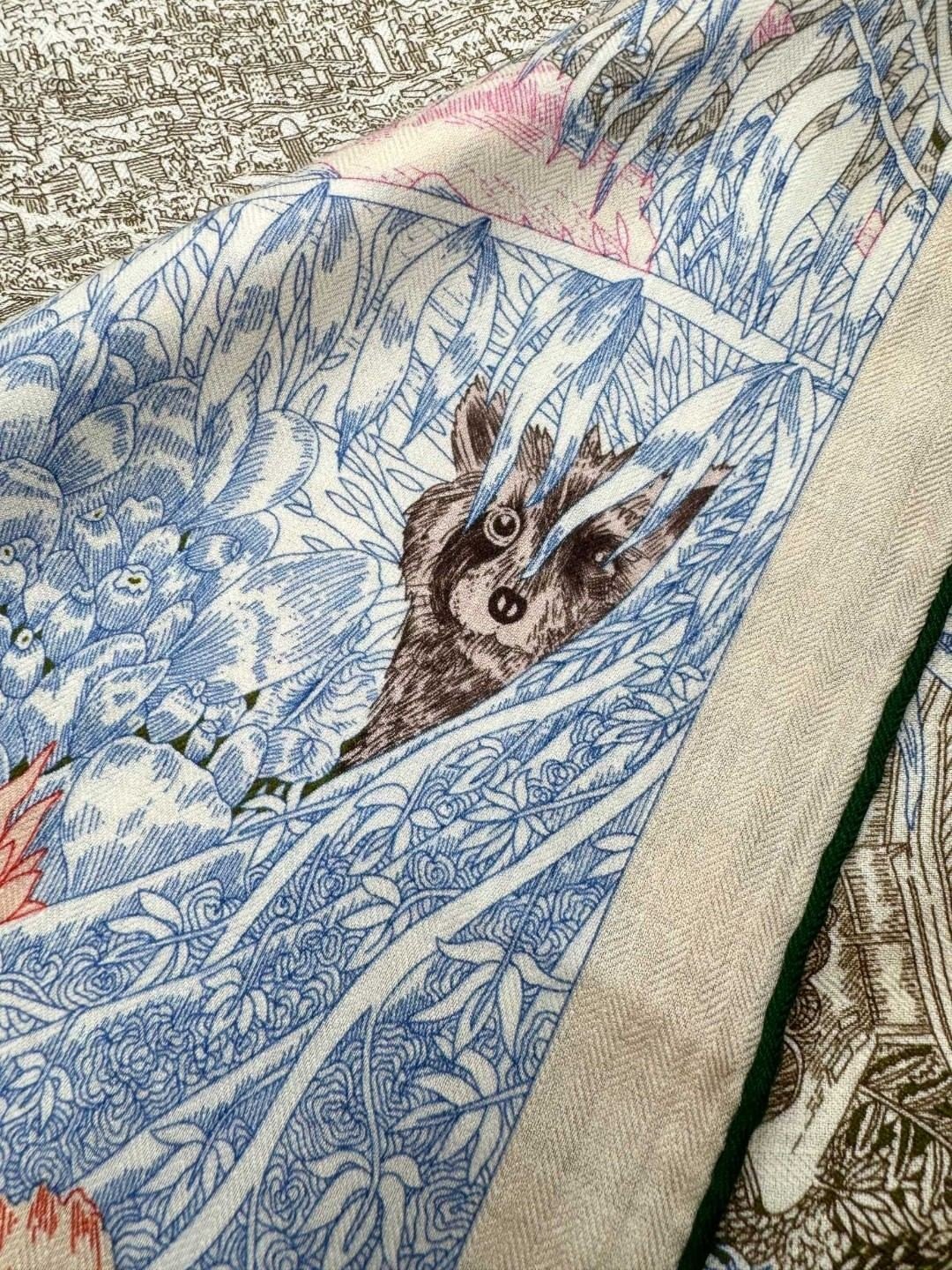 。2024年专柜同步【回归自然140】双面同色羊绒方巾，顶级工艺超值‼️爱马仕专柜爆款🎁💟立体呈现图案纹