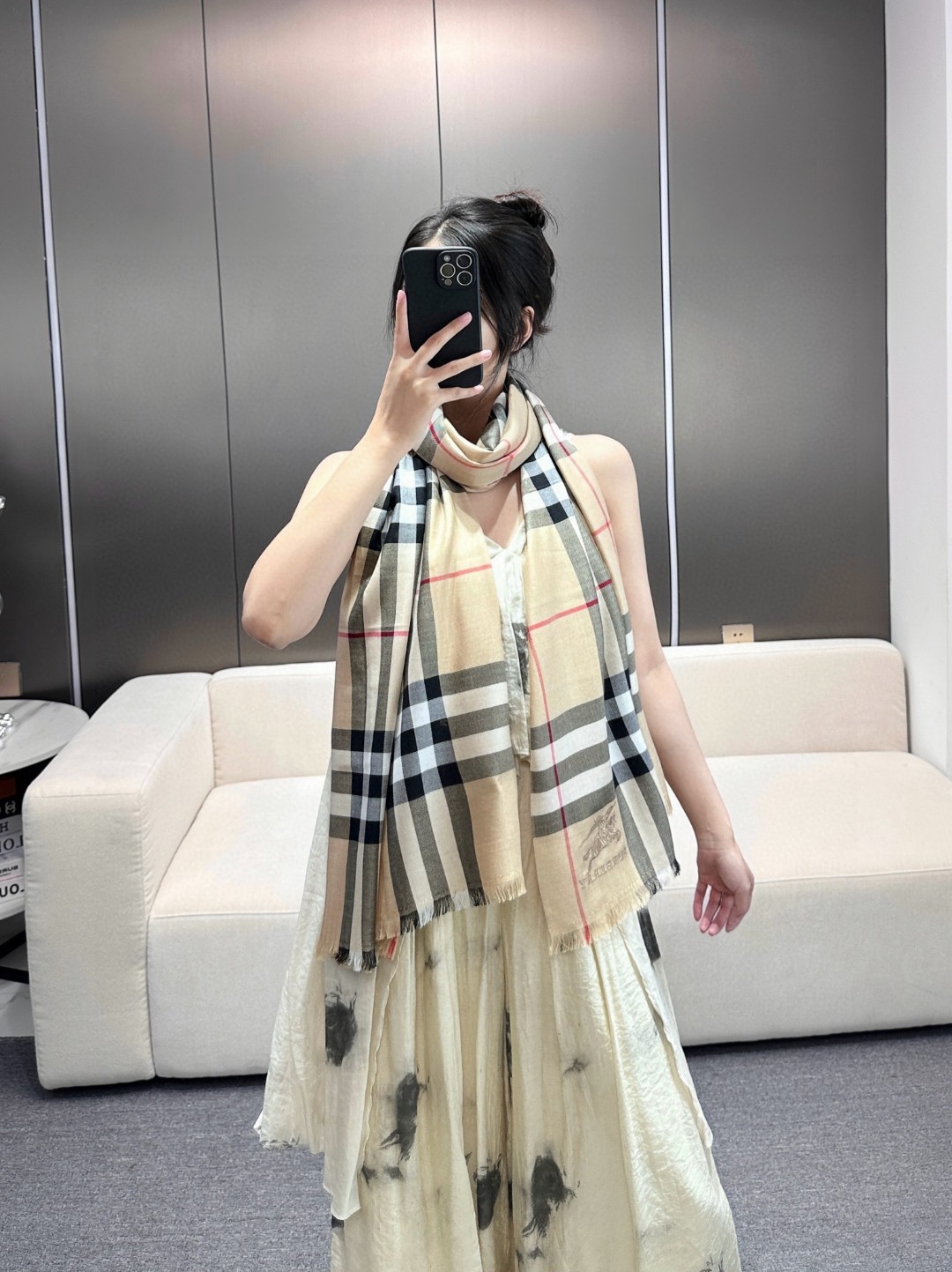 巴宝莉正装系列货 专供旗舰店的viP 💍💍💍顶级苏格兰进口山羊绒 🎆无比的高贵优雅 知性的款式 🎀简洁大