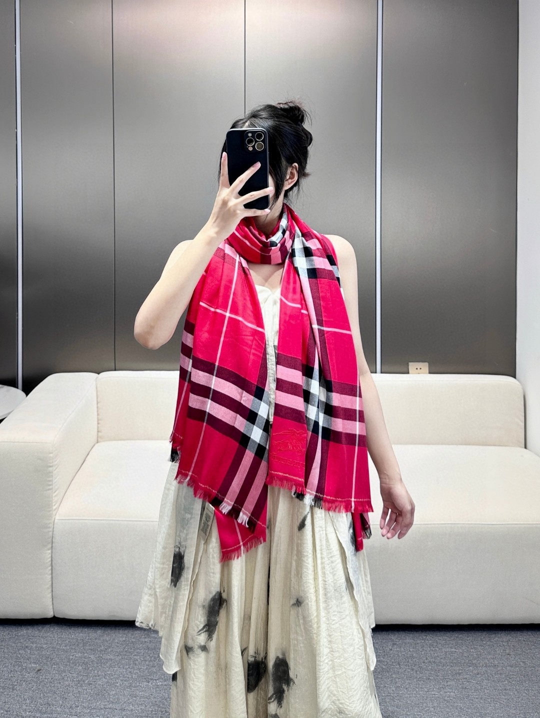 巴宝莉正装系列货 专供旗舰店的viP 💍💍💍顶级苏格兰进口山羊绒 🎆无比的高贵优雅 知性的款式 🎀简洁大