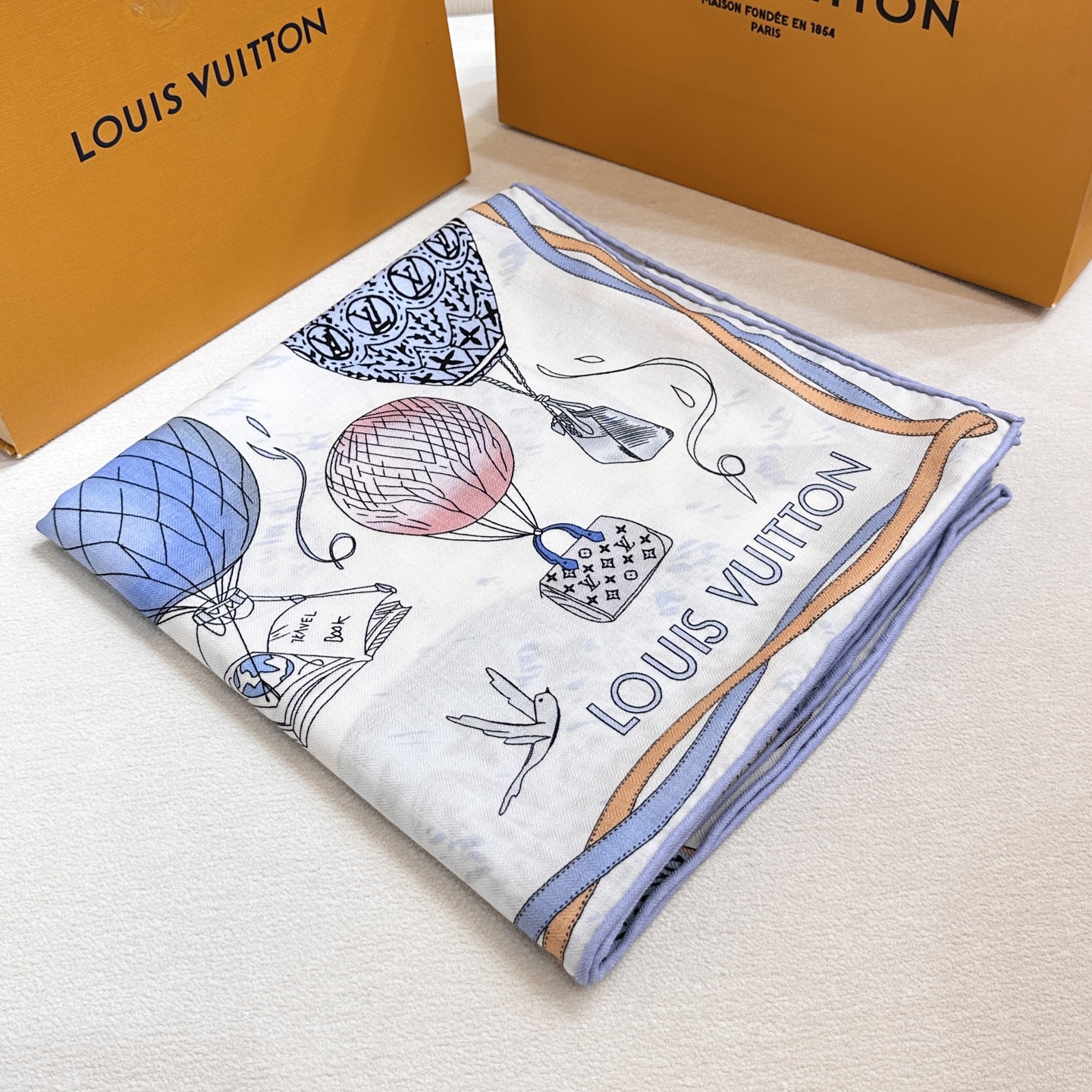 上新💓2025春款上新LV驴家专柜最新款巜土耳其热气球》😘💍实物真心美 🎀披肩配以印花💓💃🏻无论设计喷绘