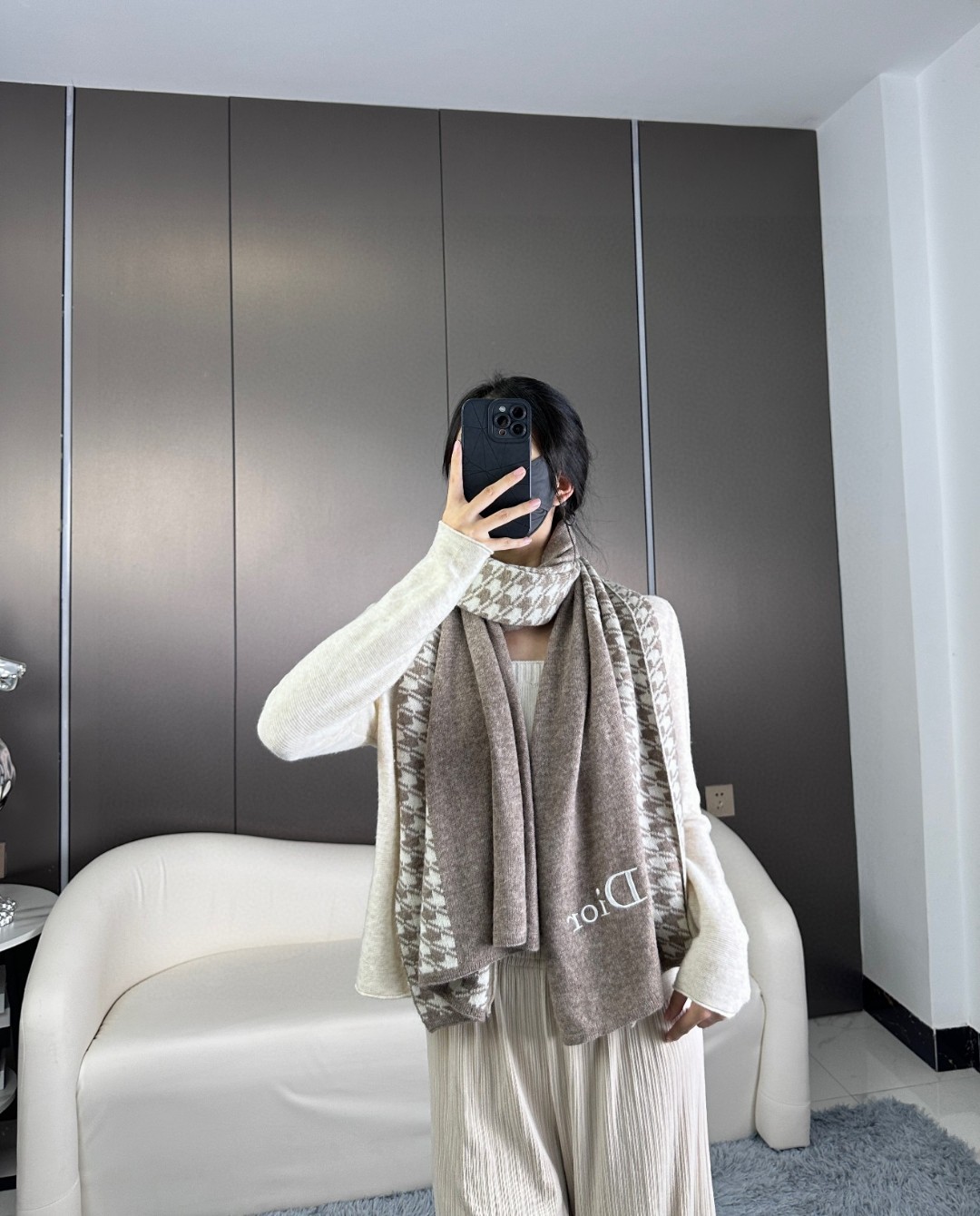 上新！2025年D家今年的热卖款围巾！羊绒针织围巾，Dior限量款，必入！！！免代购！限量的秀场千鸟格以