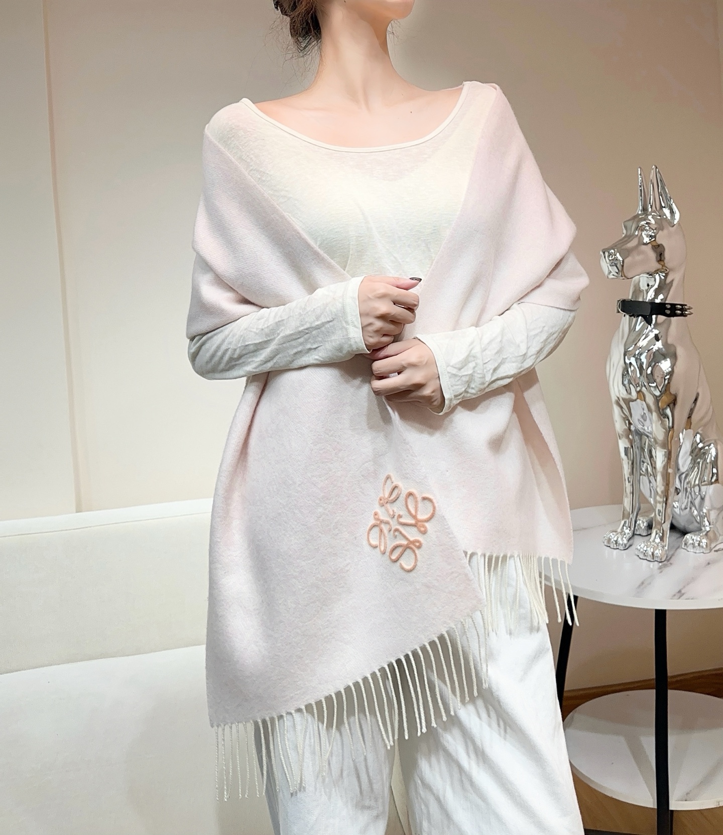 高品质五色到货！双吊版，手工缝标！ 火爆全网的 𝐋𝐨𝐞𝐰𝐞 ，原单品质！· - 双面Anagram 缇花