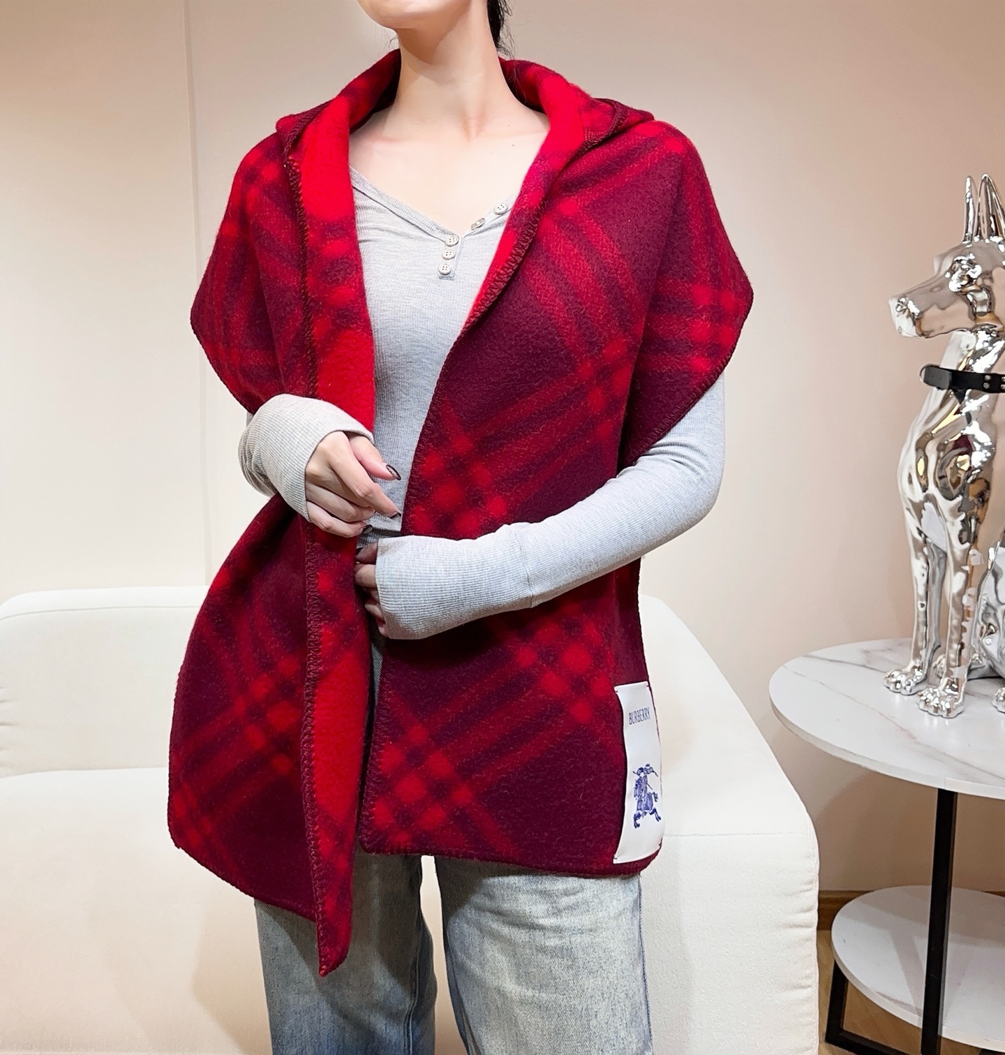 Burberry 𝐁𝐮𝐫𝐛𝐞𝐫𝐫𝐲 • 2025格纹连帽围巾