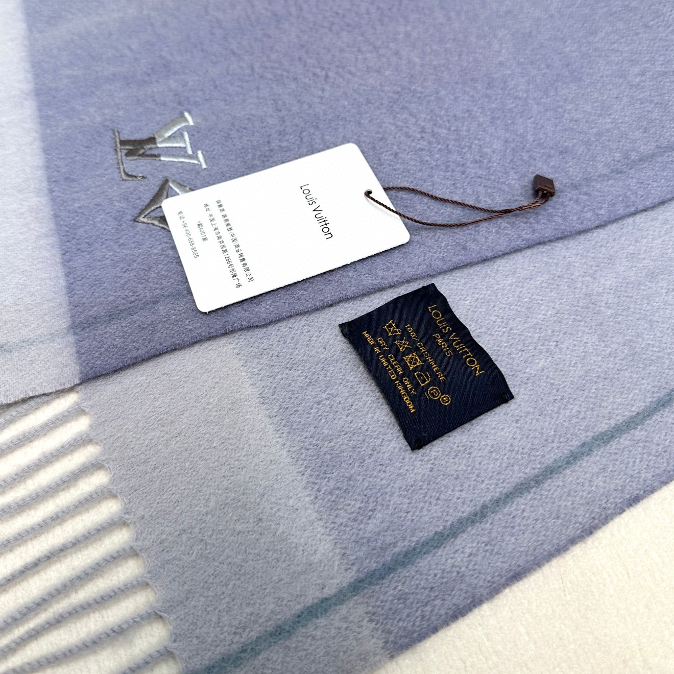 怒赞自留，难得的高端女款‼️家属福利‼️LV非常正的男女围巾~面料大爱，非常柔软细腻舒服，‼️大气简约，