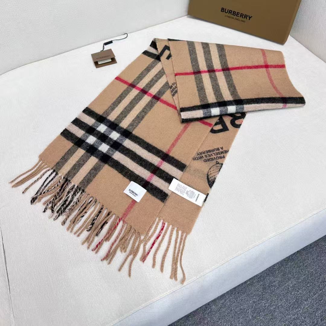 Burberry Burberry · 双面两用标签印花羊绒围巾 意大利制围巾 选用柔软羊绒面料制成