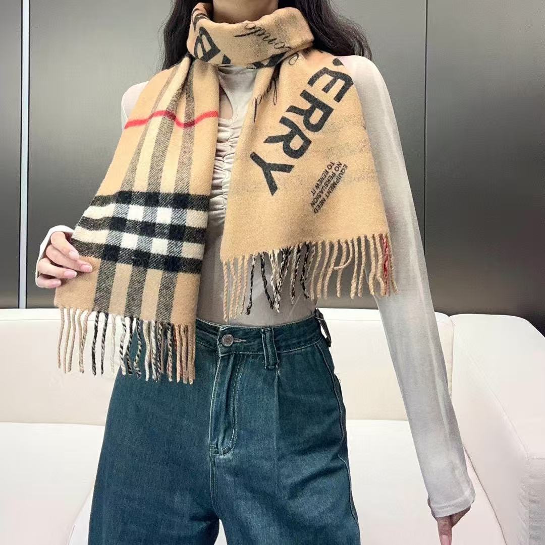 Burberry Burberry · 双面两用标签印花羊绒围巾 意大利制围巾 选用柔软羊绒面料制成