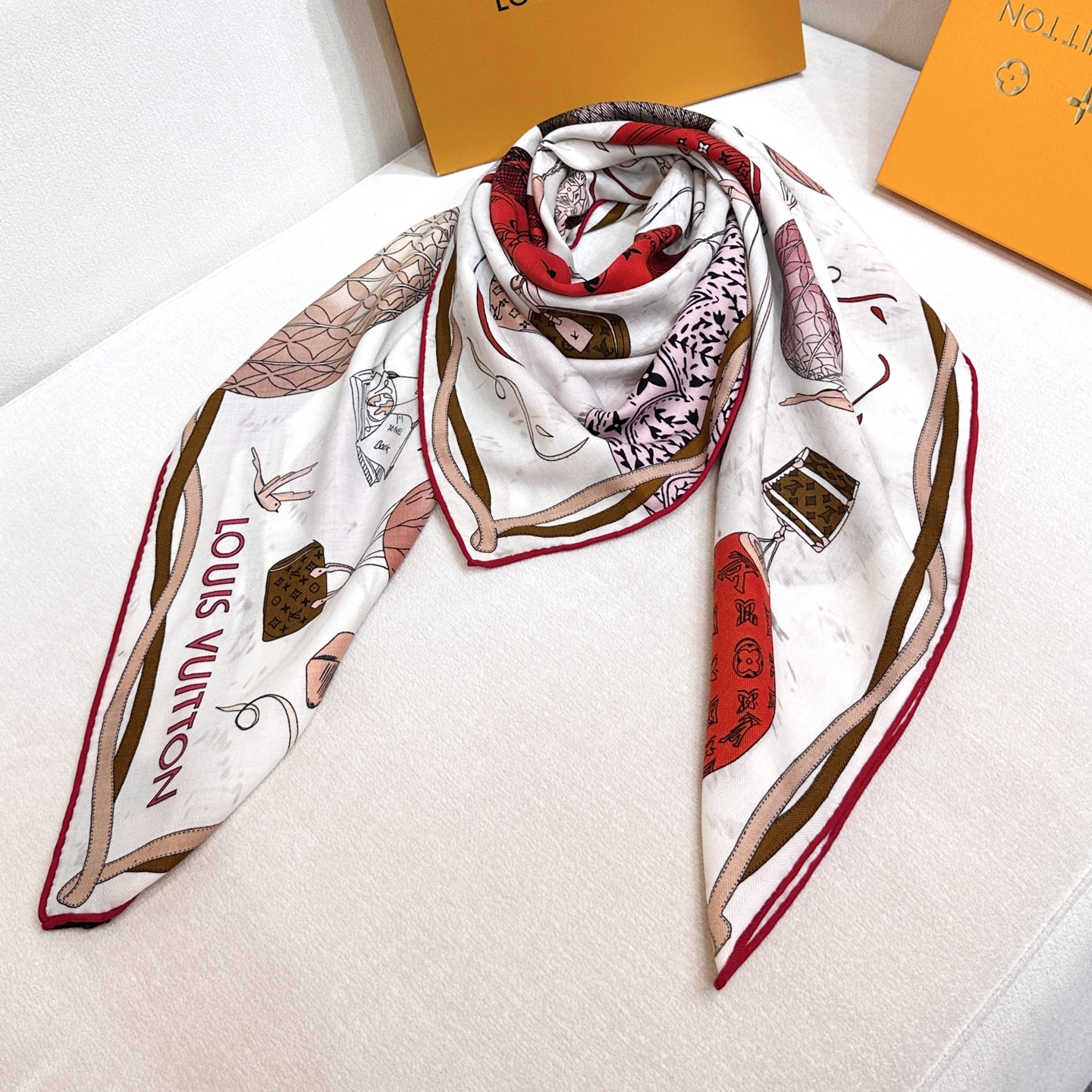 上新💓2025春款上新LV驴家专柜最新款巜土耳其热气球》😘💍实物真心美 🎀披肩配以印花💓💃🏻无论设计喷绘