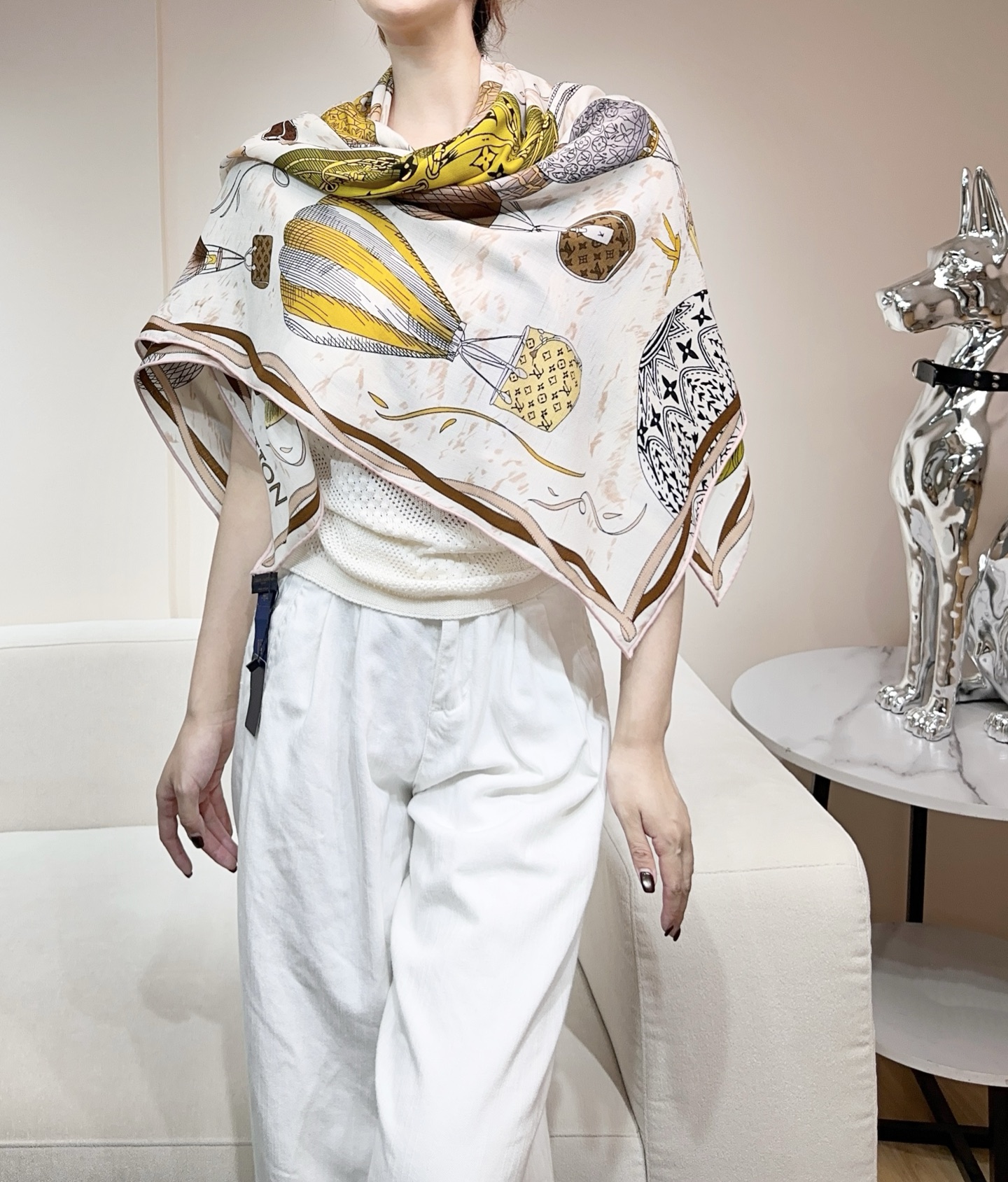 上新💓2025春款上新LV驴家专柜最新款巜土耳其热气球》😘💍实物真心美 🎀披肩配以印花💓💃🏻无论设计喷绘