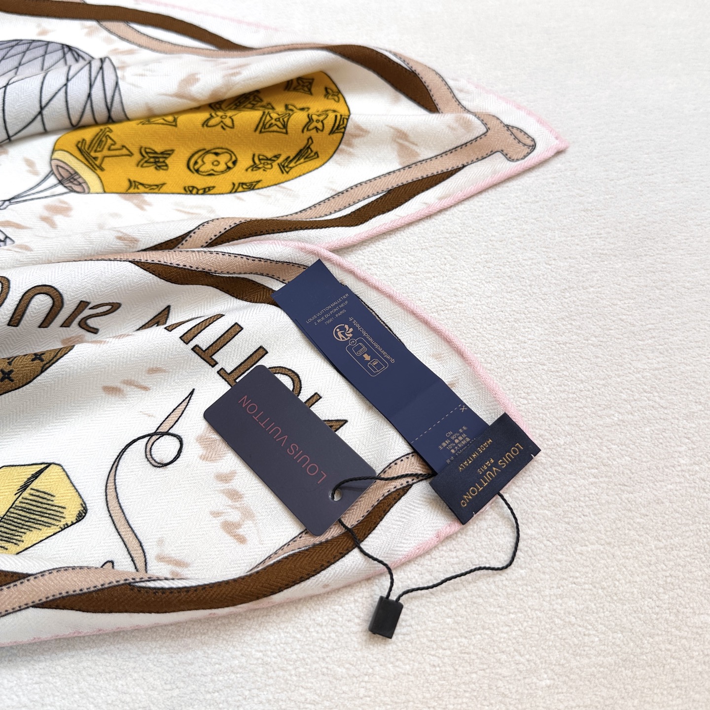 上新💓2025春款上新LV驴家专柜最新款巜土耳其热气球》😘💍实物真心美 🎀披肩配以印花💓💃🏻无论设计喷绘