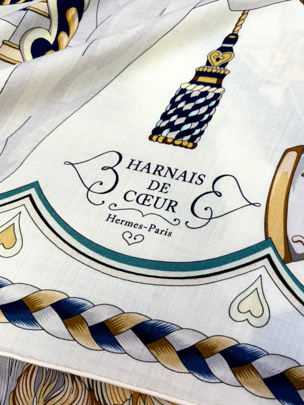 🌾专柜同步 Hermes【双面同色 顶级丝绒方巾140推荐💕顶级工艺超值‼️爱马仕专柜爆款🎁🎁羊绒方巾💟