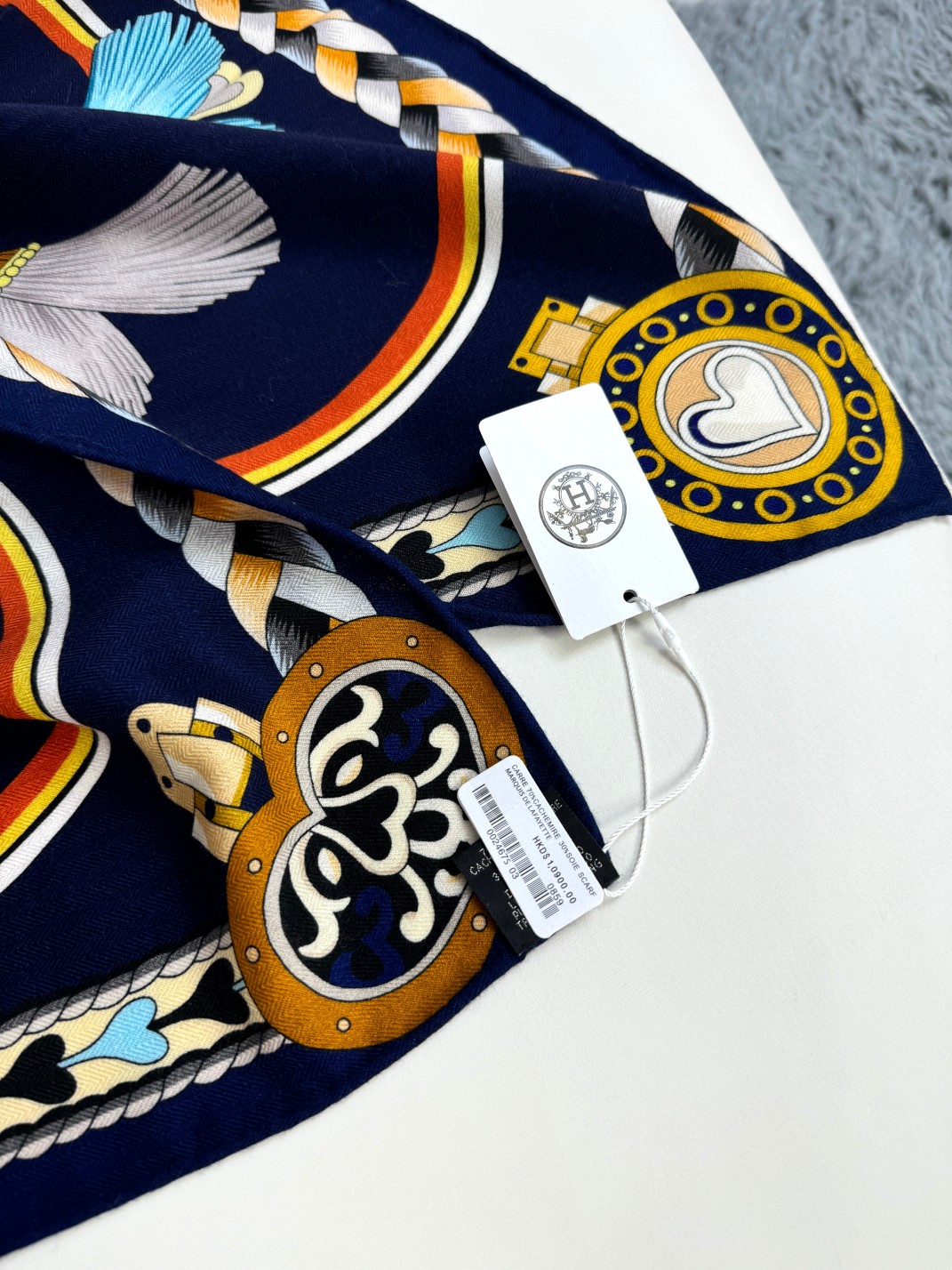 🌾专柜同步 Hermes【双面同色 顶级丝绒方巾140推荐💕顶级工艺超值‼️爱马仕专柜爆款🎁🎁羊绒方巾💟