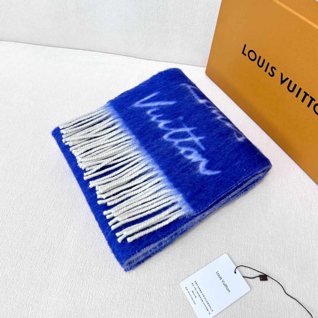 Louis Vuitton 大驴家24年最美的围巾没有之一 独家首发 Fluffygram 围巾取材羊驼毛和绵羊毛混纺
