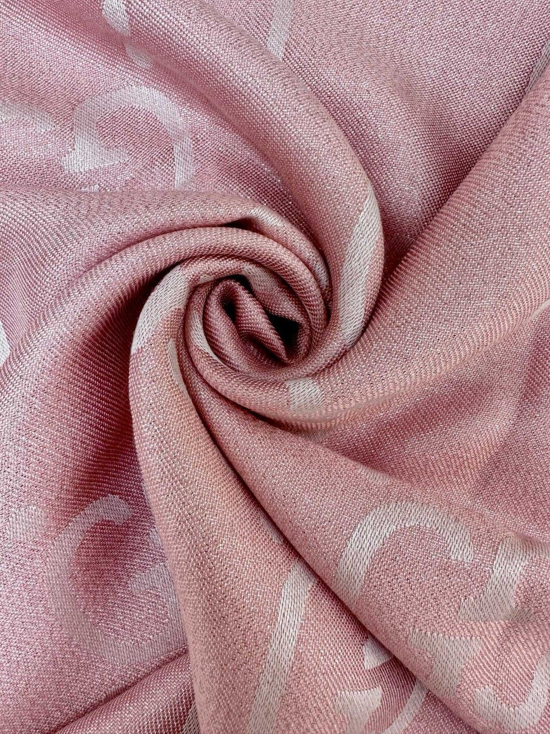 💕G家【GG金线提花披肩140】方巾，璀璨至极，女神必备的，实物真的美得太闪耀了，品质极好‼️款式经典，