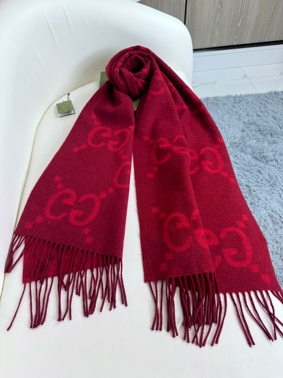 大G流苏 最新爆款 经典双大g 双面提花流苏围巾 原版原标，经典的设计 耐看百搭 规格45*200