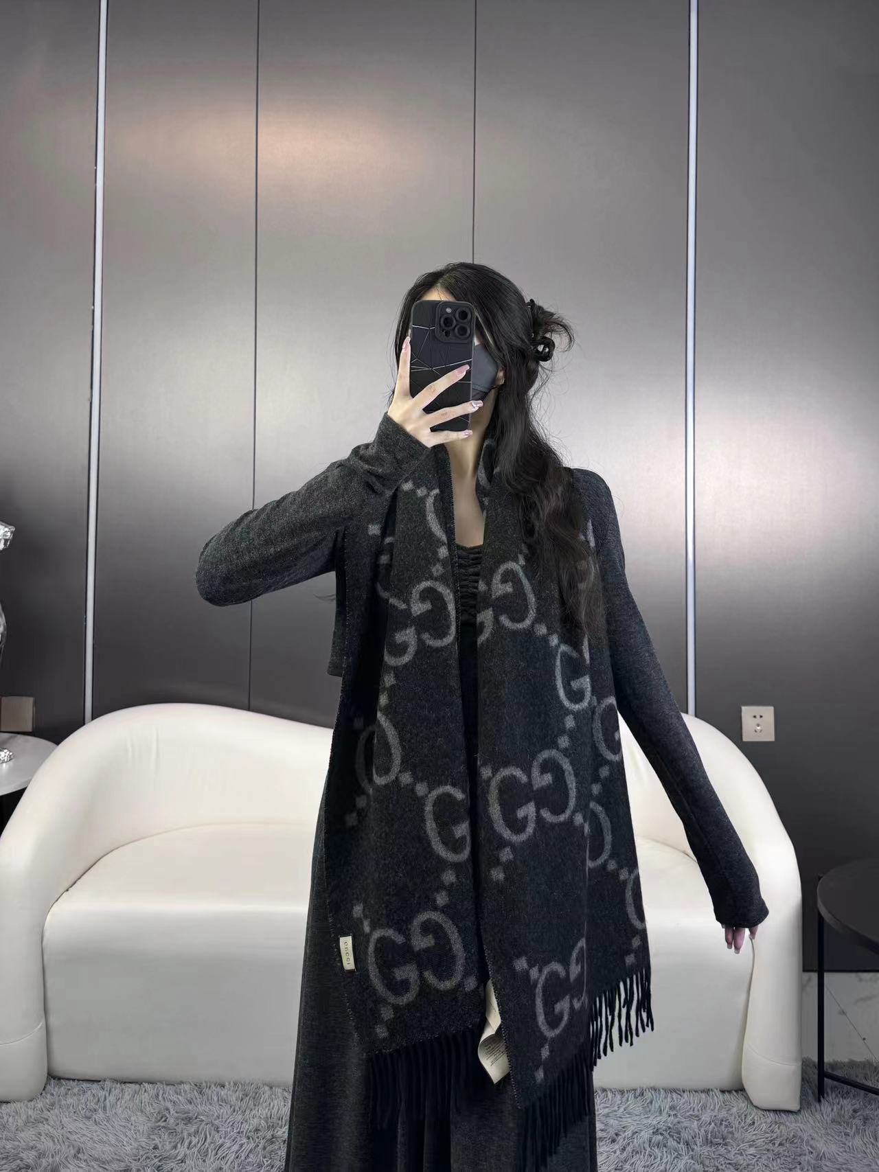 大G流苏 最新爆款 经典双大g 双面提花流苏围巾 原版原标，经典的设计 耐看百搭 规格45*200