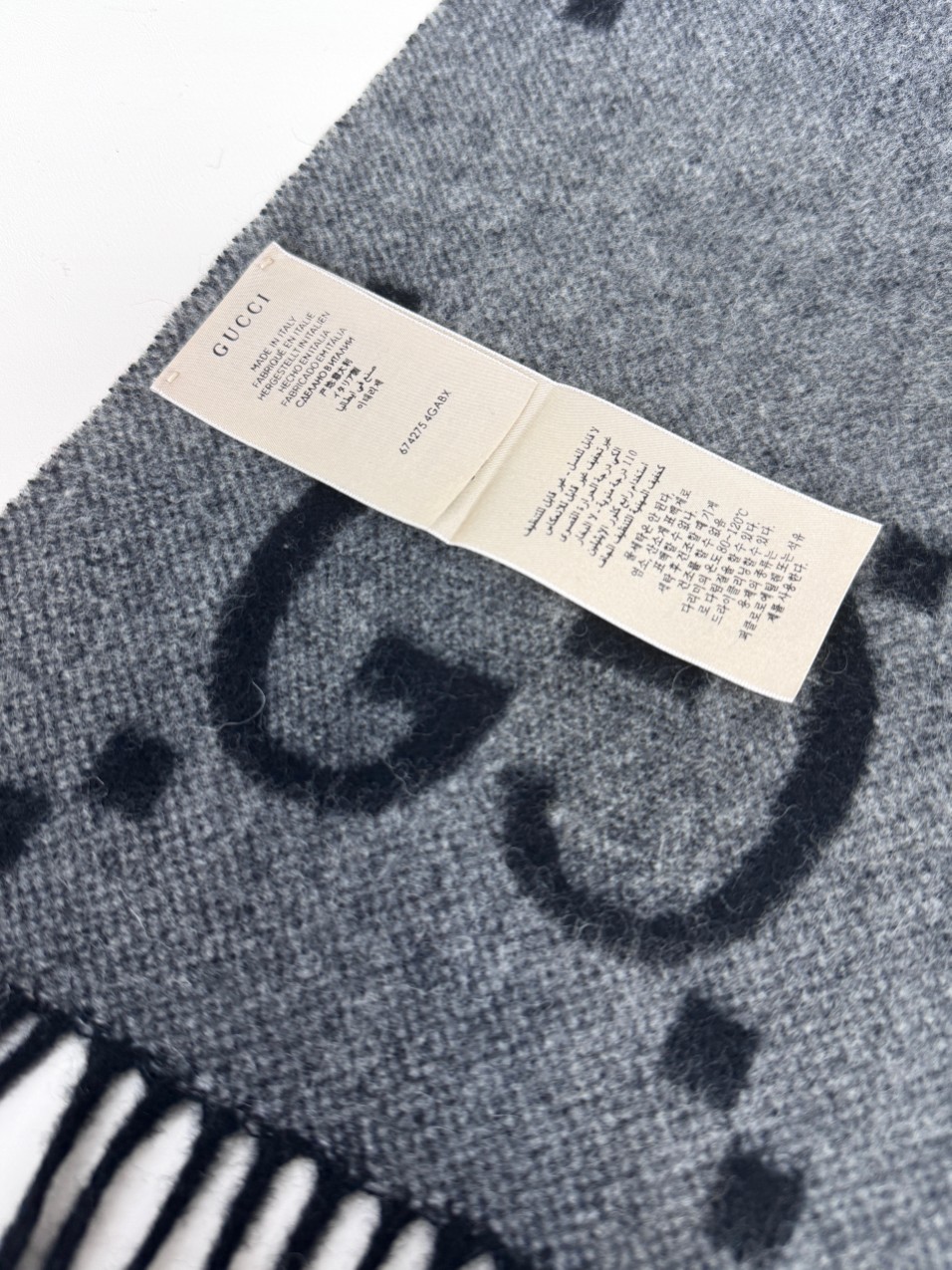 大G流苏 最新爆款 经典双大g 双面提花流苏围巾 原版原标，经典的设计 耐看百搭 规格45*200