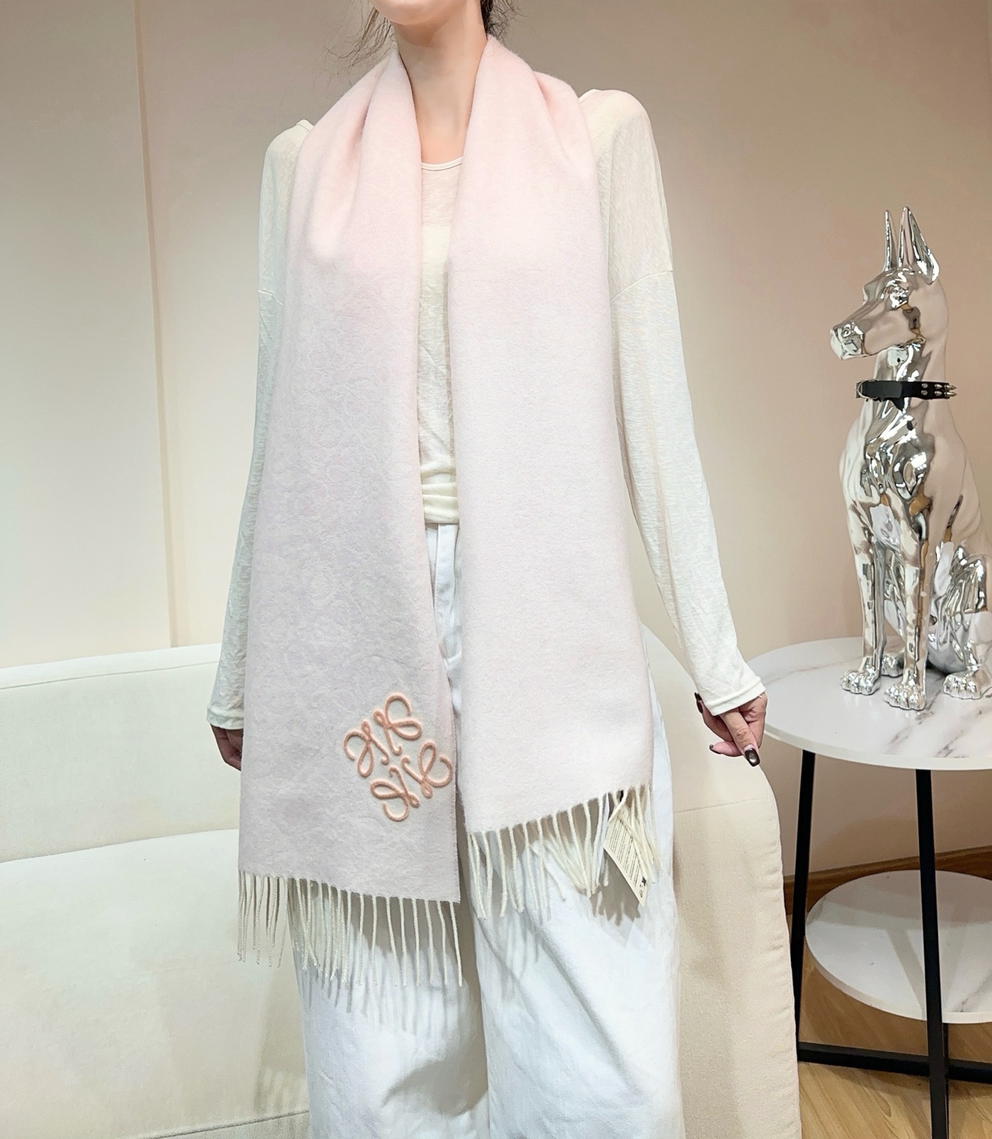 高品质五色到货！双吊版，手工缝标！ 火爆全网的 𝐋𝐨𝐞𝐰𝐞 ，原单品质！· - 双面Anagram 缇花