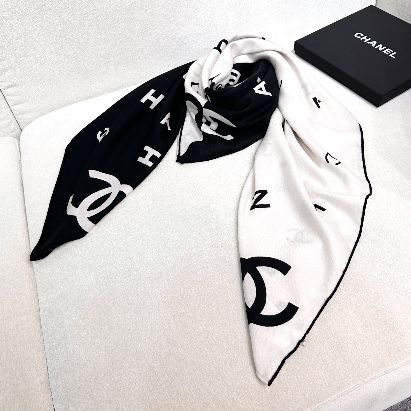 💟新品上新🌈Chanel 25年秋冬新品丝绒 Chanel 25s秋【140顶级丝毛双面同色披肩】 秋冬