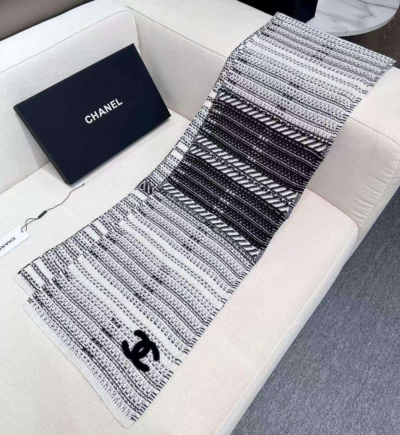 ✨【羊绒款❤️非普通混绒款】超级保暖Chanel秋冬新款！！！我能保证的是上身一定会喜欢，老友闭眼入。欢