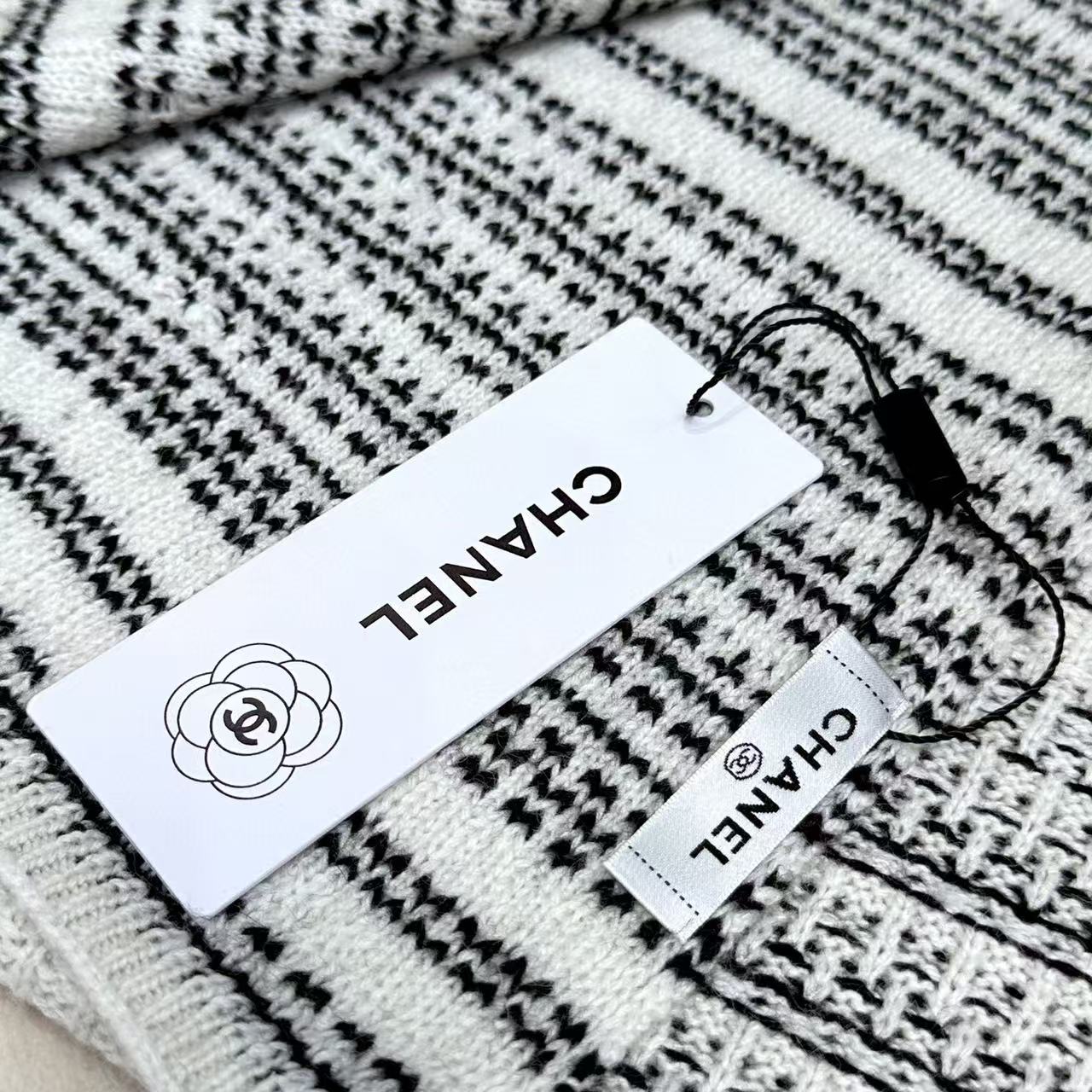 ✨【羊绒款❤️非普通混绒款】超级保暖Chanel秋冬新款！！！我能保证的是上身一定会喜欢，老友闭眼入。欢