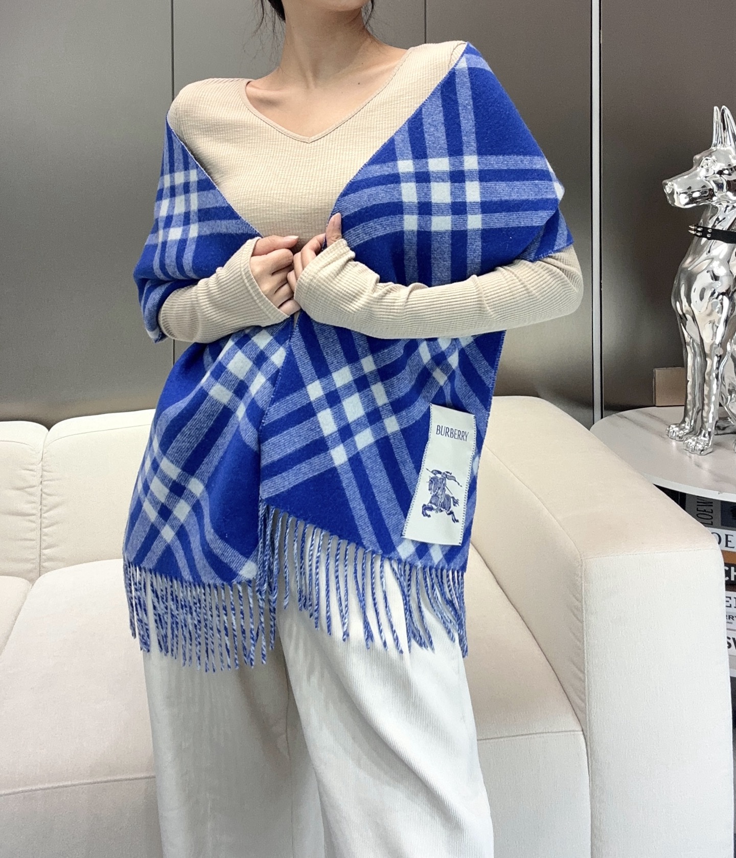 2026怒推走量新款🎊巴宝莉官网最新款💥 100%顶级双面山羊绒材质。非常保暖👑 柔软亲肤，不扎脖😍经典