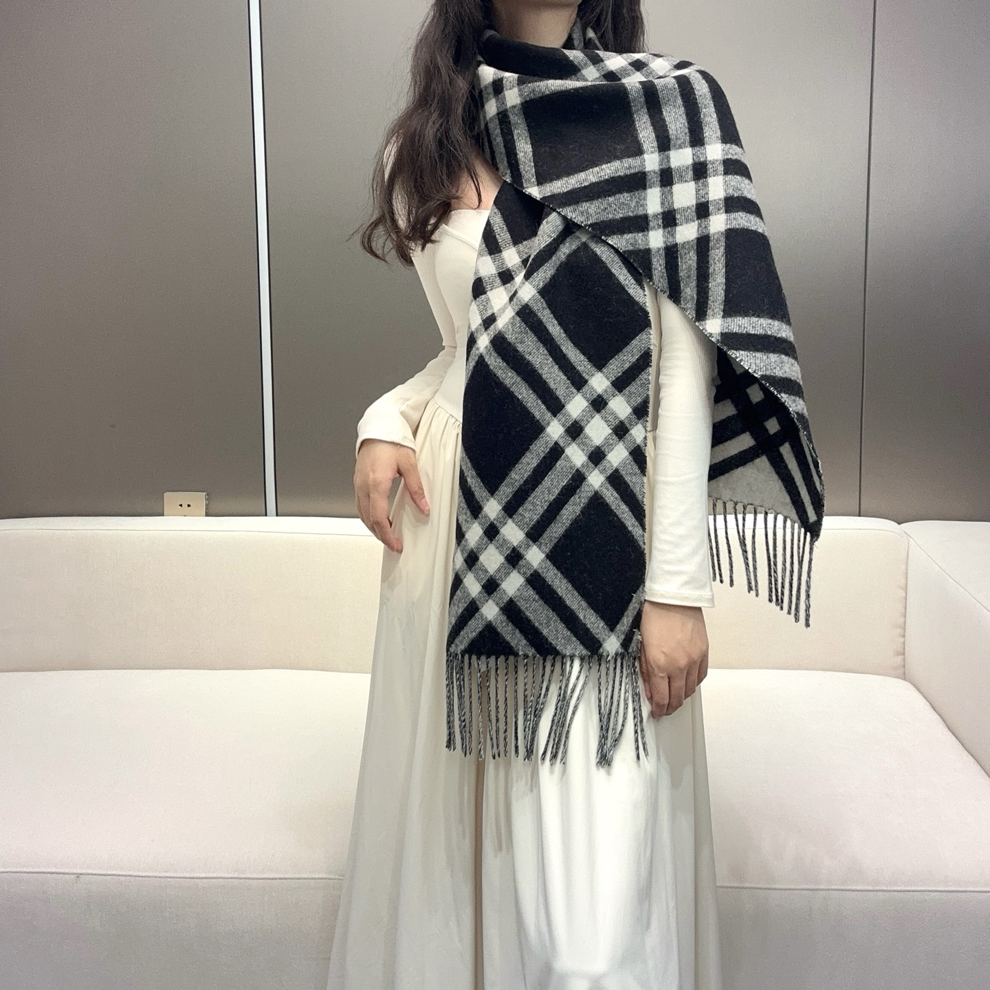 2026怒推走量新款🎊巴宝莉官网最新款💥 100%顶级双面山羊绒材质。非常保暖👑 柔软亲肤，不扎脖😍经典