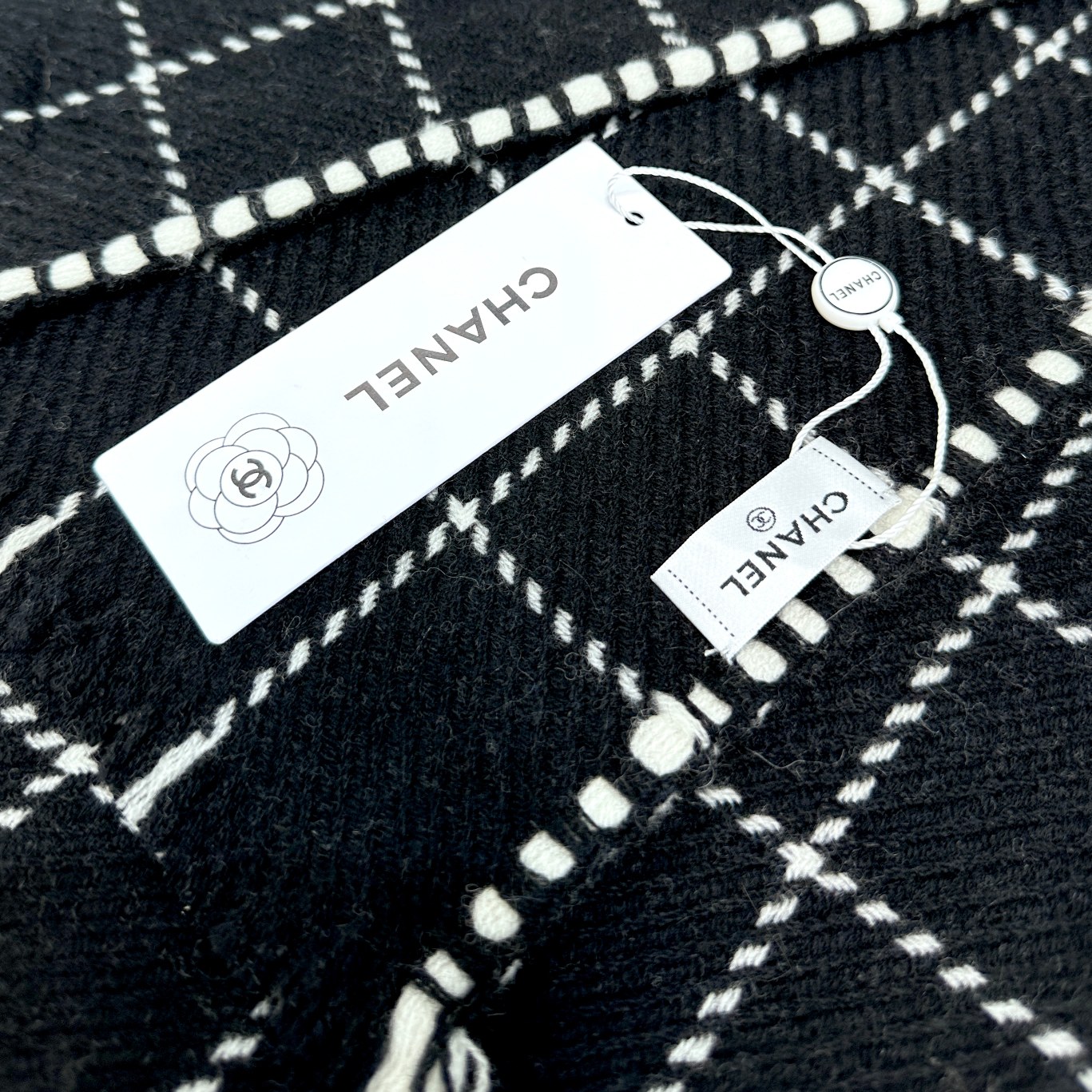 Chanel香奈儿🌾系列货 专供viP产品 ♥顶级苏格兰进口羊绒 纹路织法使围巾赋有弹性且柔软亲肤 🤩🤩